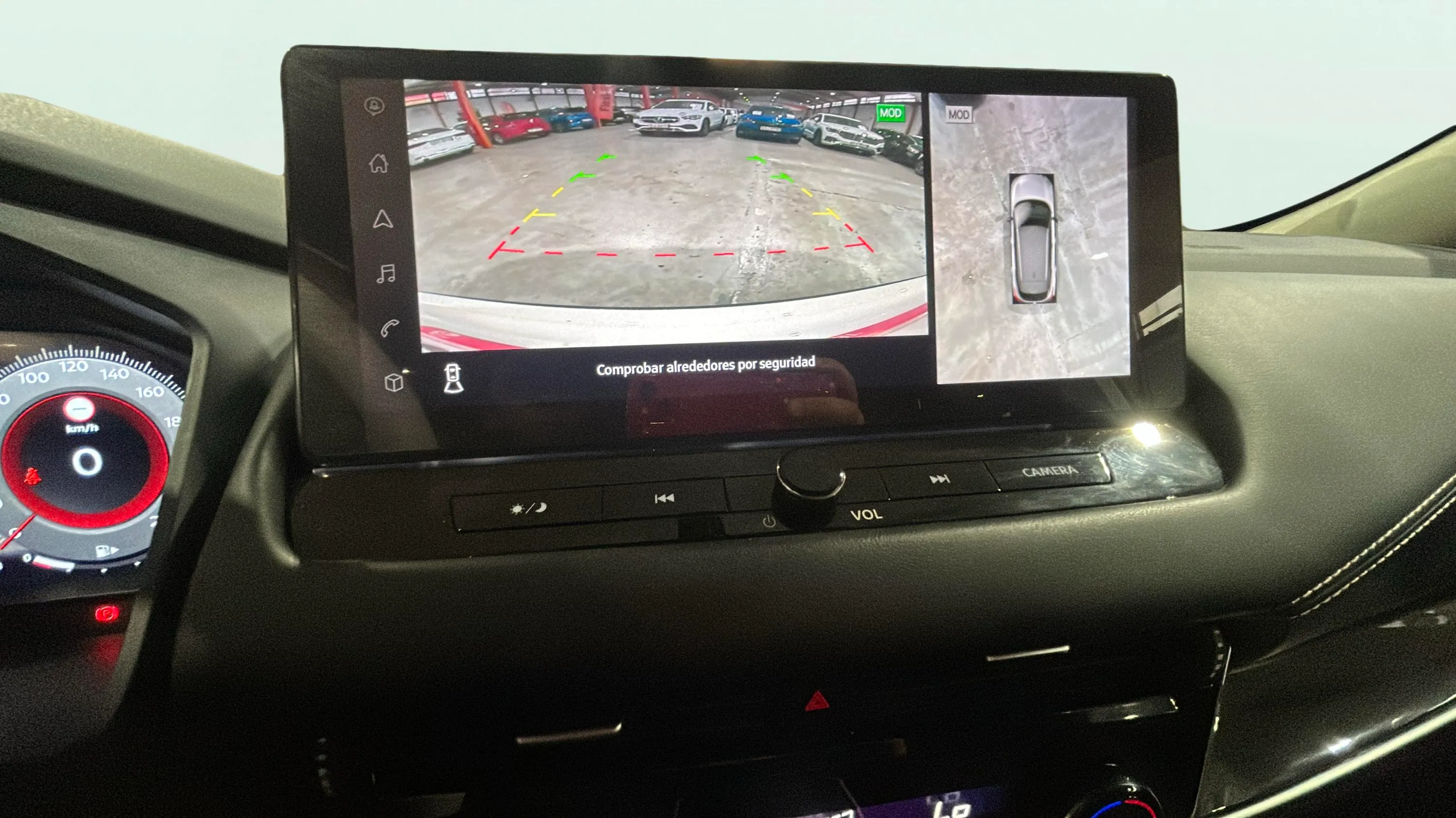 Nissan Qashqai DIG-T N-Connecta - foto 19