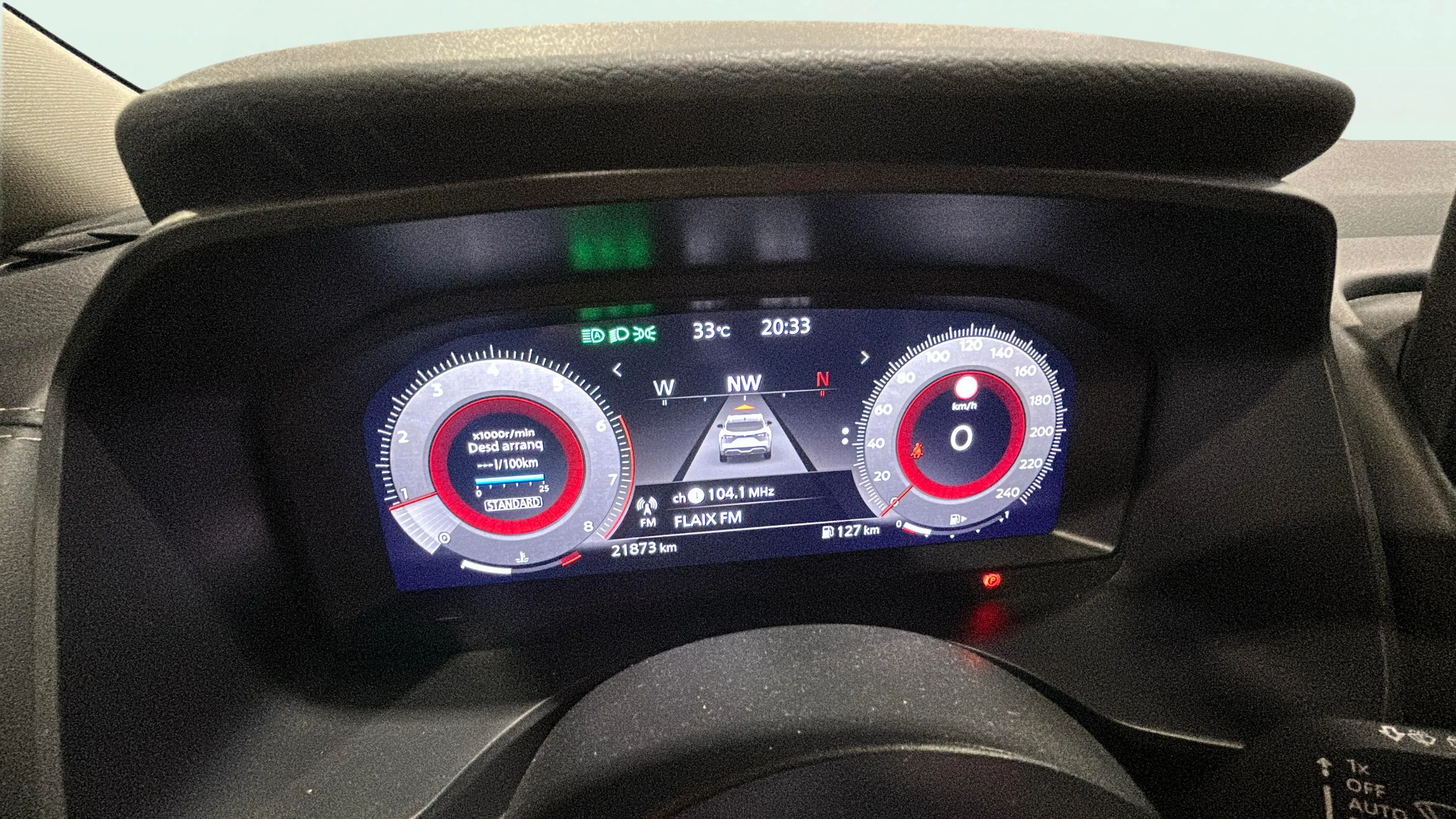 Nissan Qashqai DIG-T N-Connecta - foto 16