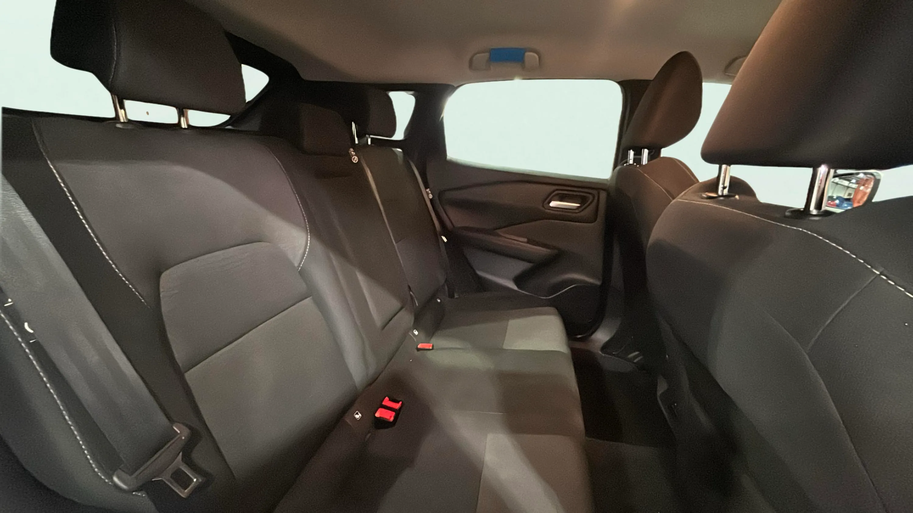 Nissan Qashqai DIG-T N-Connecta - foto 12