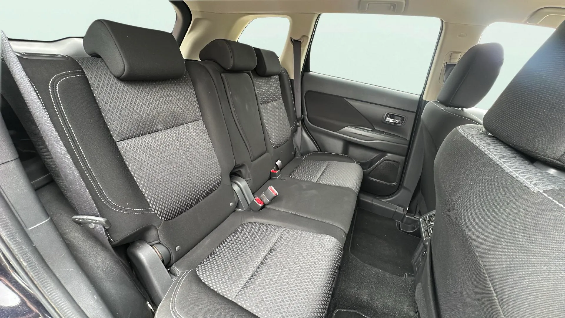 Mitsubishi Outlander 200 MPI Motion CVT 2WD 5 plazas - foto 18