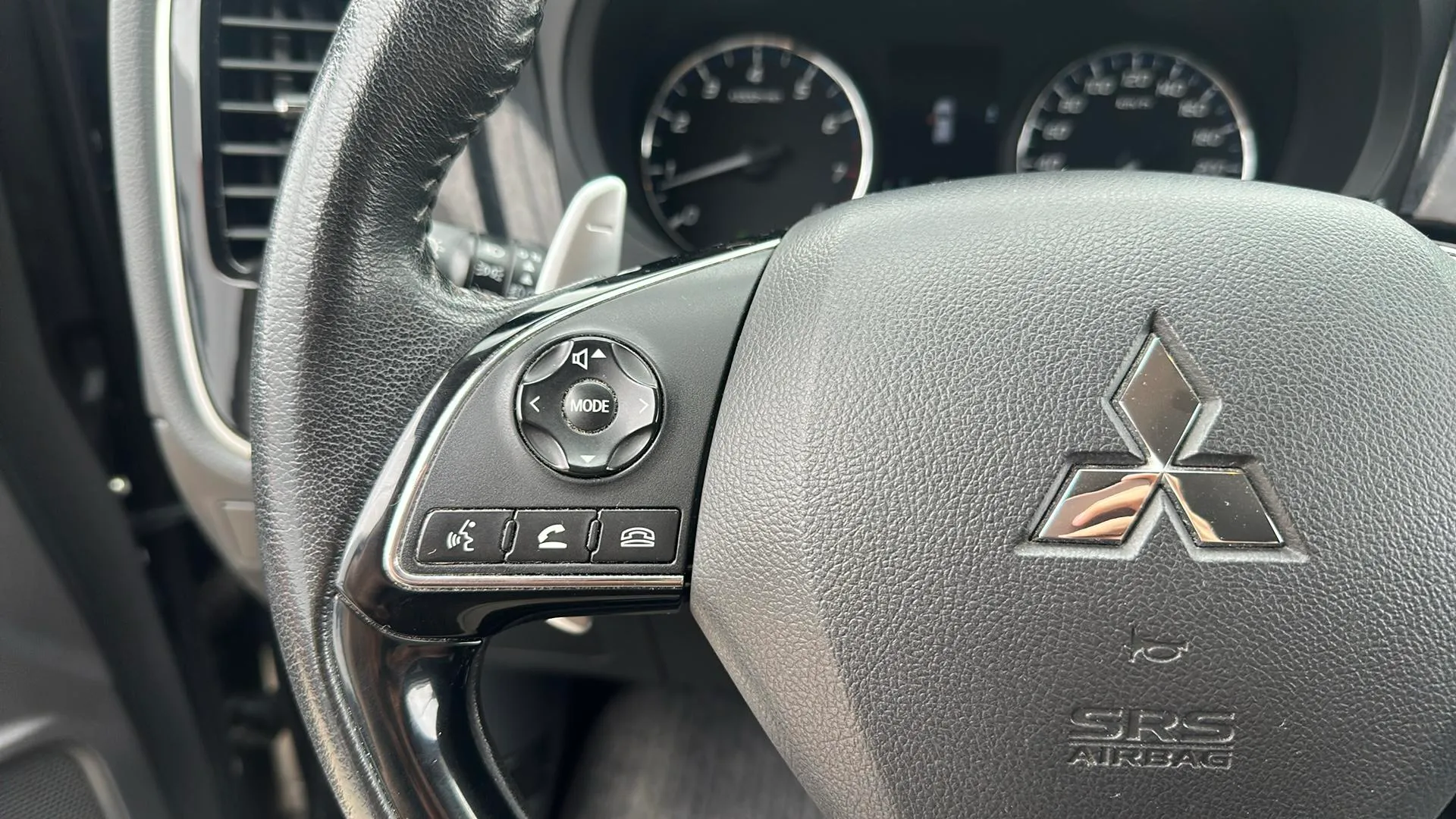 Mitsubishi Outlander 200 MPI Motion CVT 2WD 5 plazas - foto 14