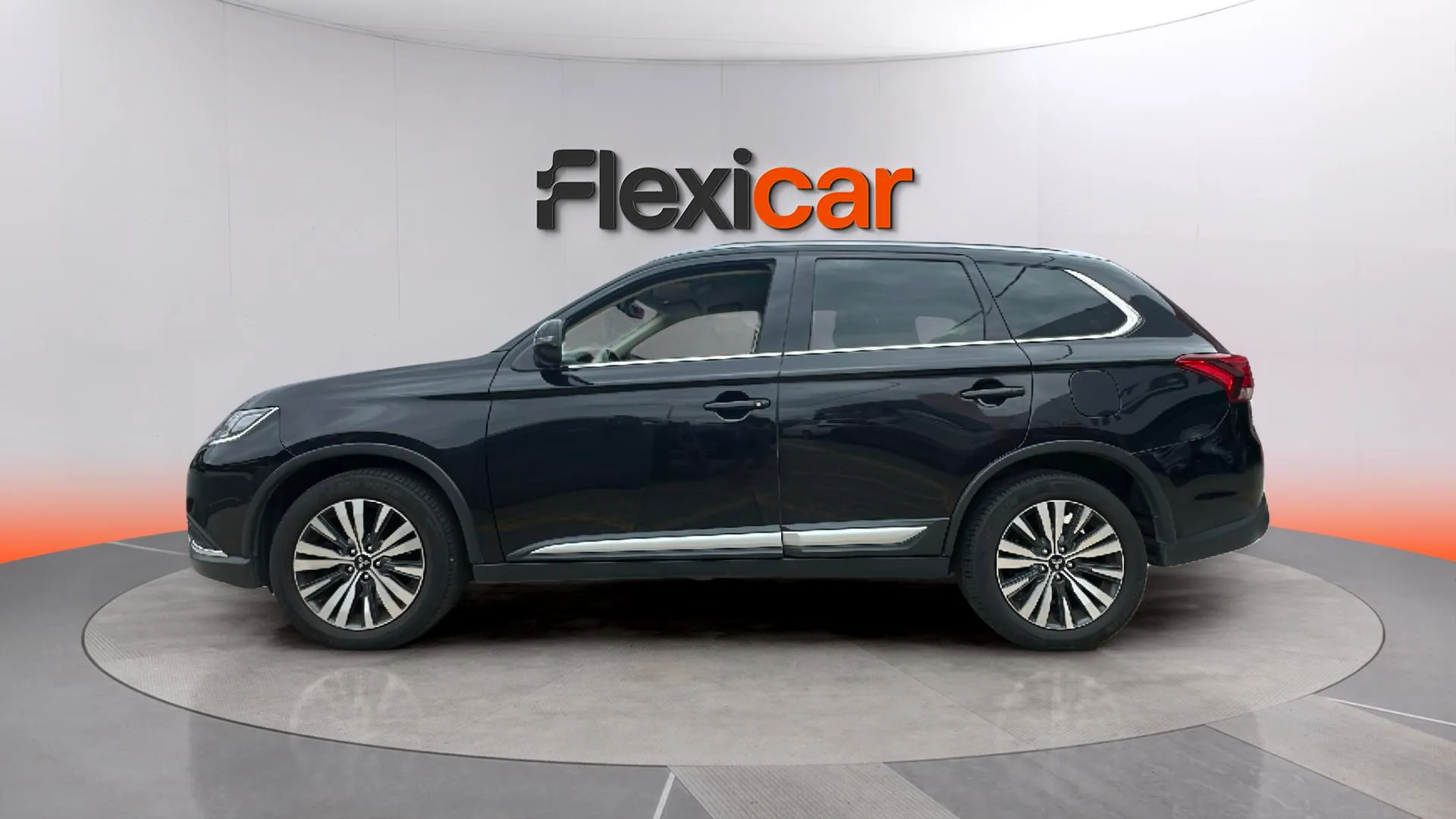 Mitsubishi Outlander 200 MPI Motion CVT 2WD 5 plazas - foto 5