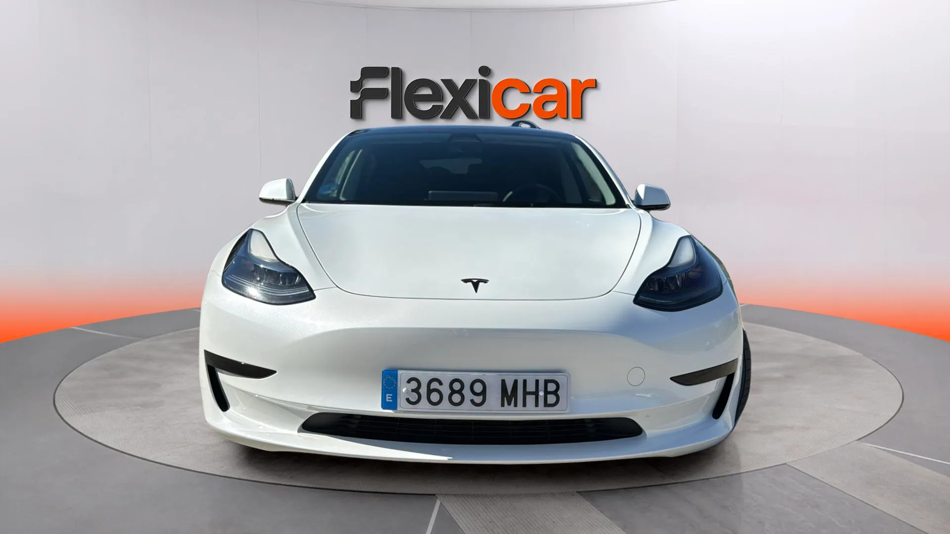 Tesla Model 3 RWD - foto 2