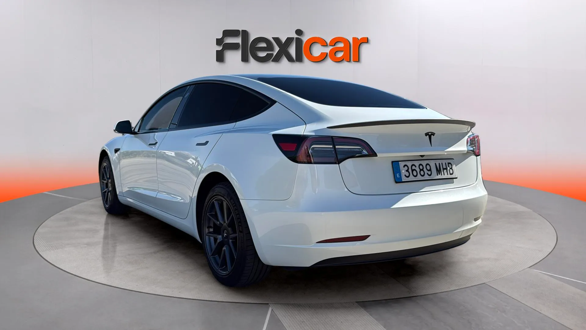 Tesla Model 3 RWD - foto 5