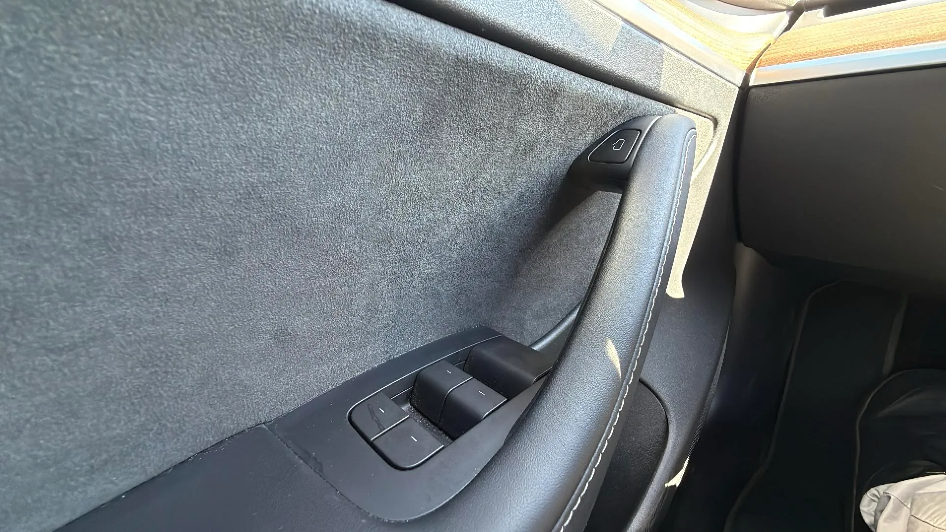 Tesla Model 3 RWD - foto 19