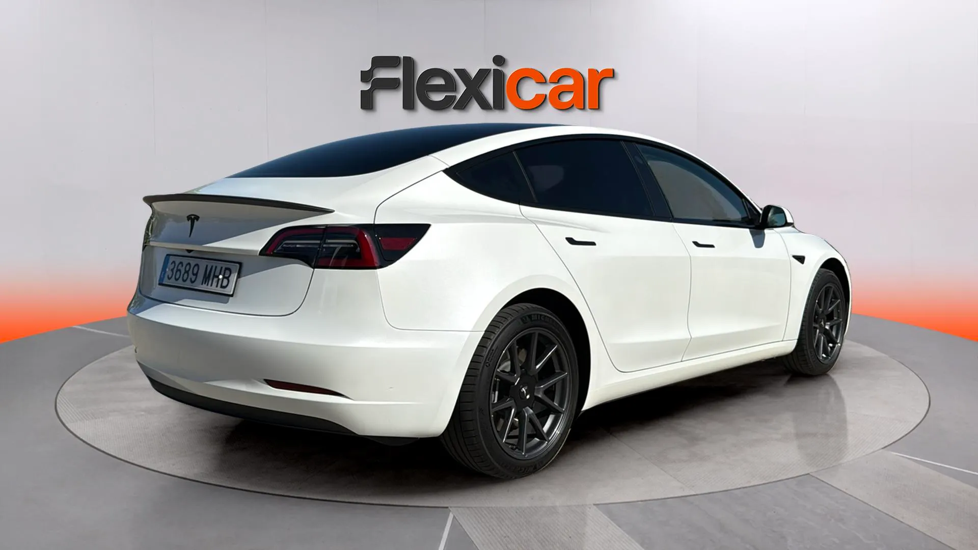 Tesla Model 3 RWD - foto 7