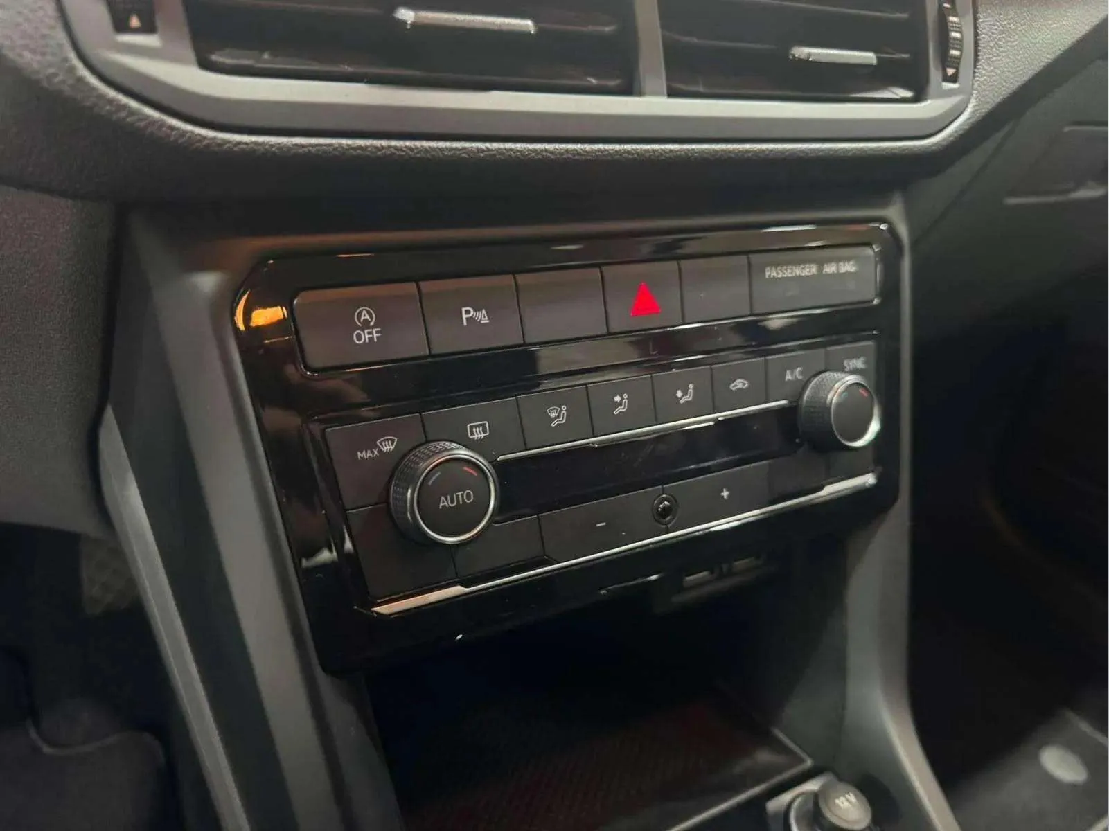 Volkswagen T-Cross Advance 1.0 TSI - foto 19