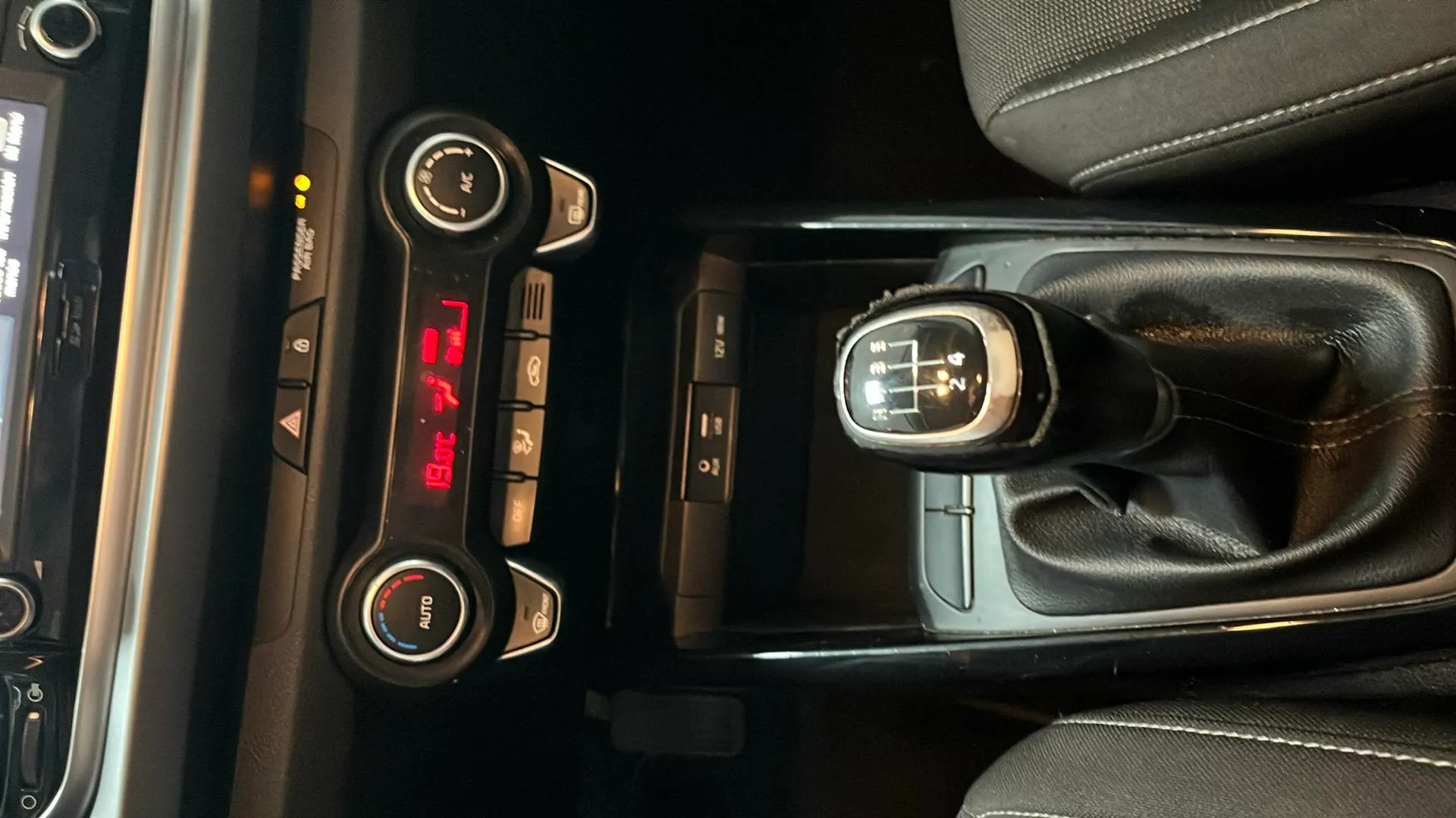 Kia Rio 1.0 T-GDi Drive - foto 10