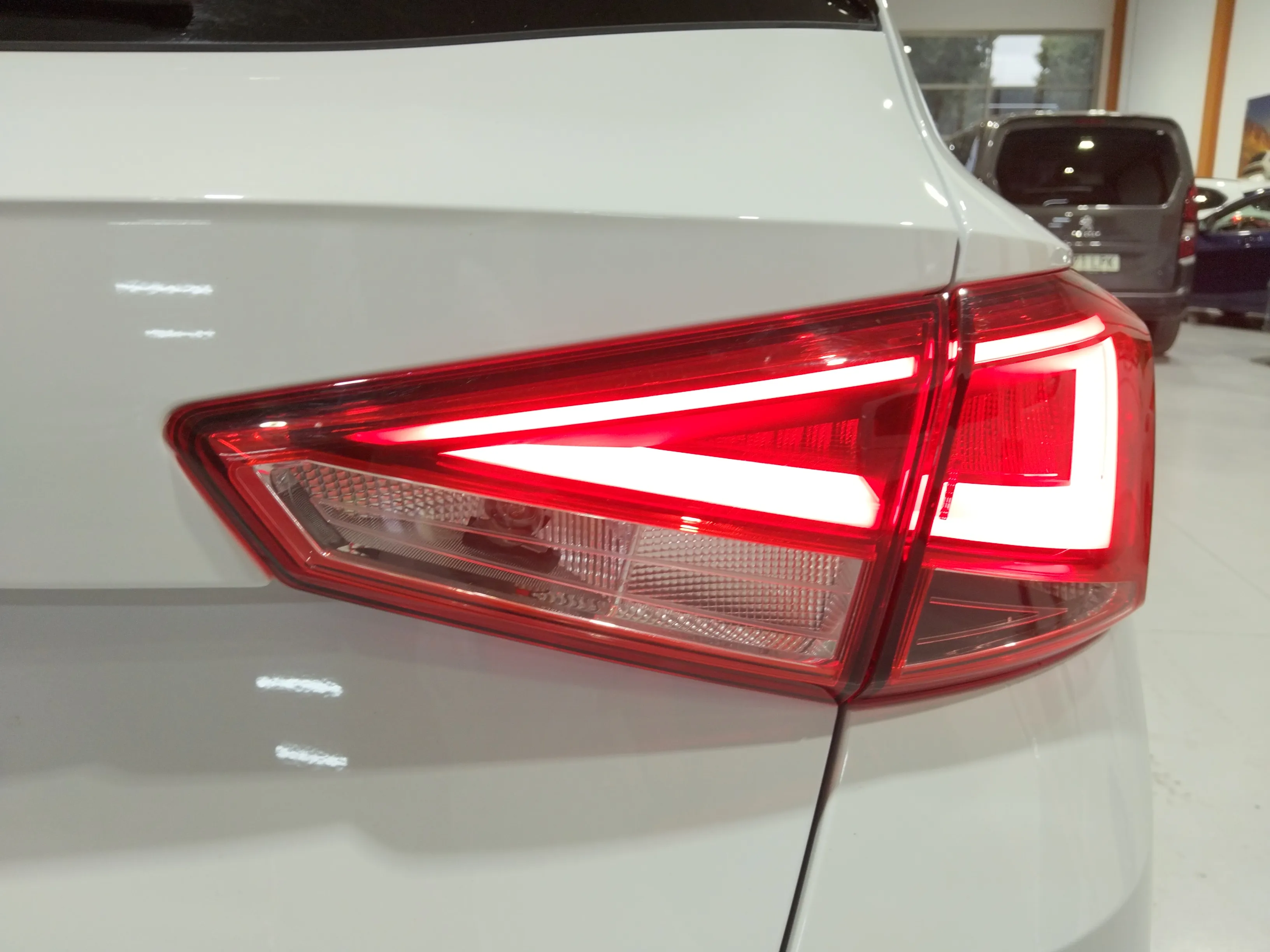 SEAT Arona 1.0 TSI DSG Style XL - foto 18