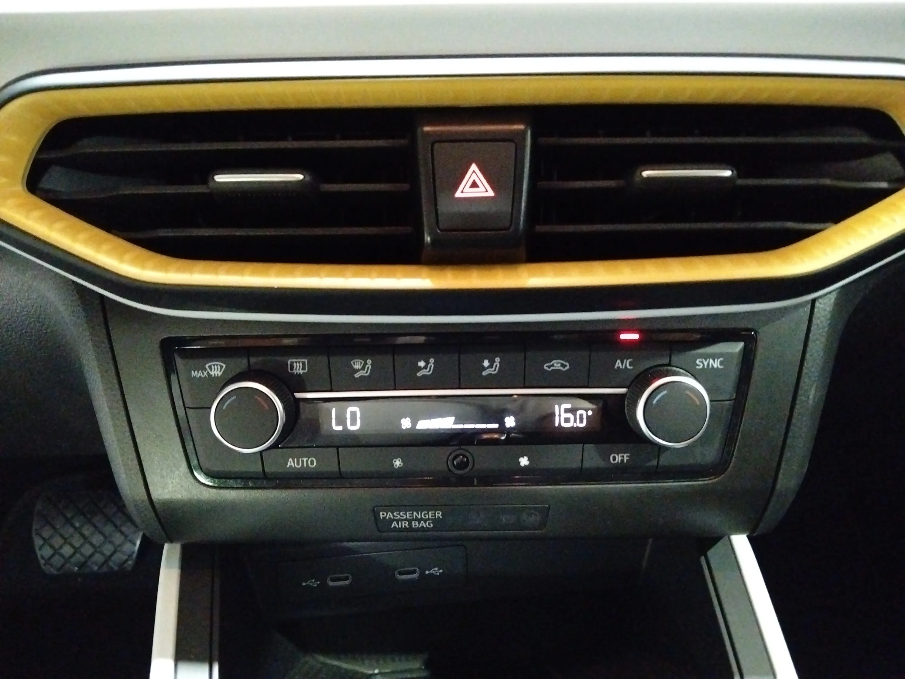 SEAT Arona 1.0 TSI DSG Style XL - foto 21