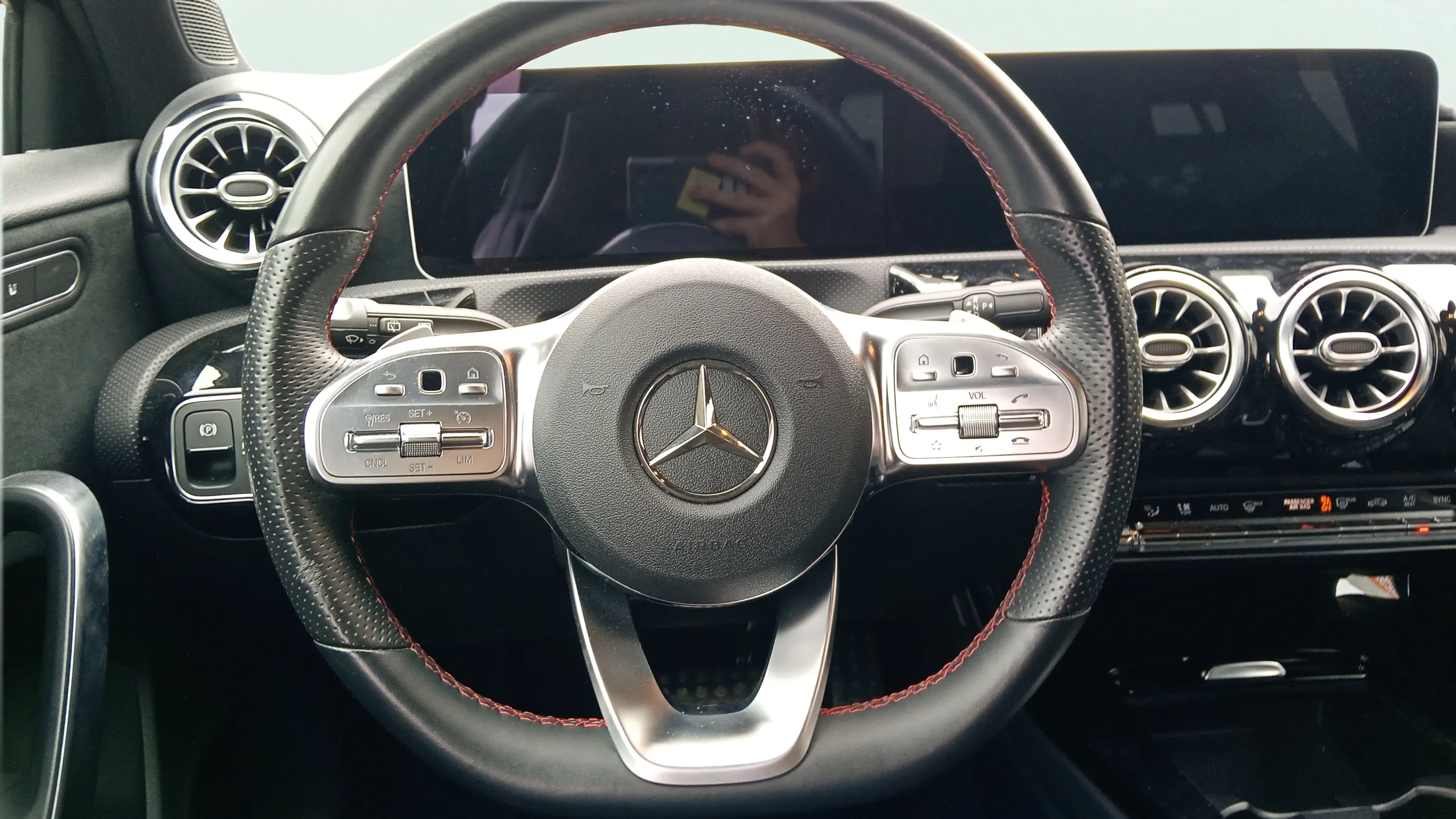 Mercedes-Benz Clase A A 180 d - foto 12