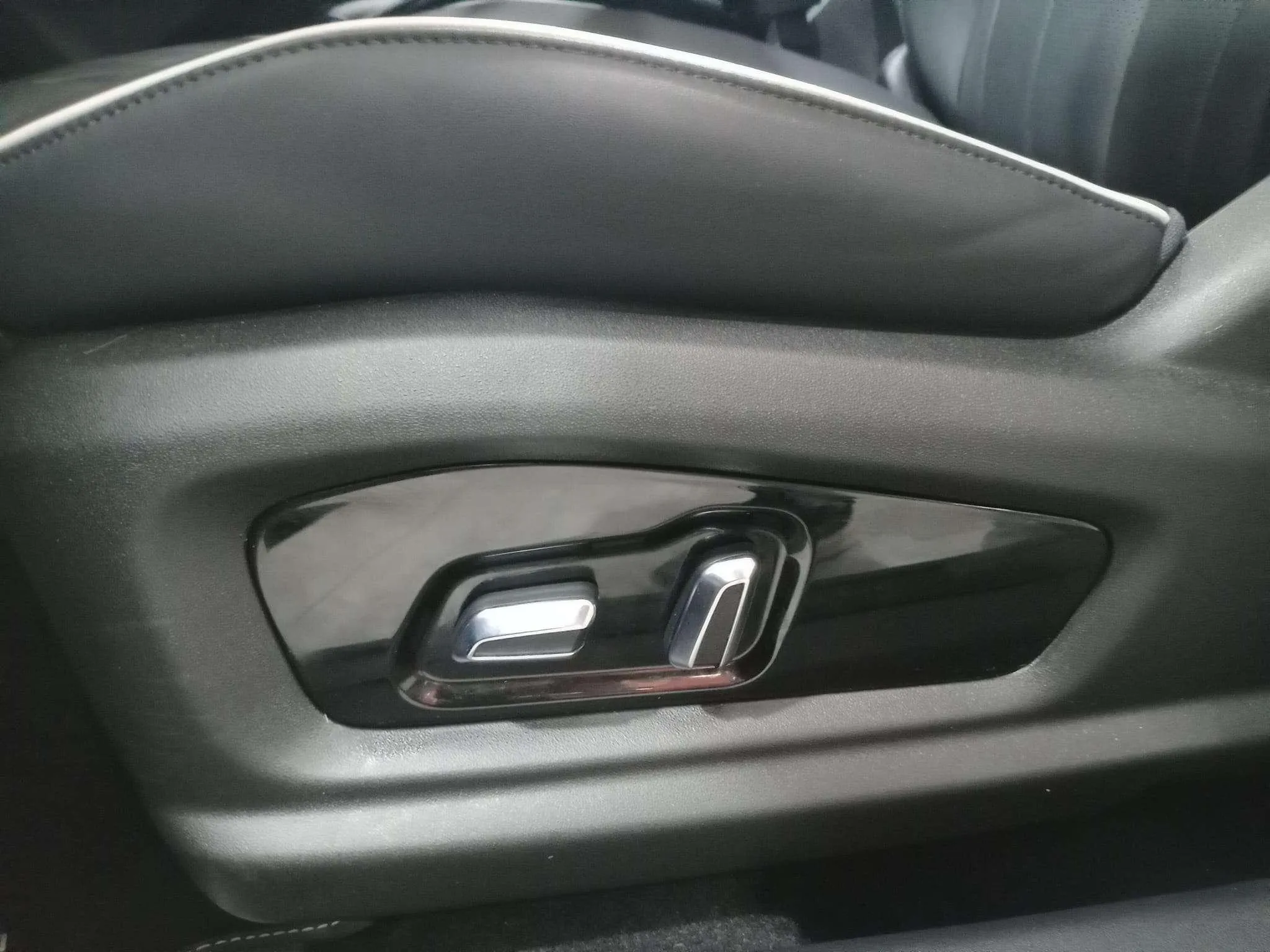 Omoda 5 Premium 1.6 T-GDi - foto 28
