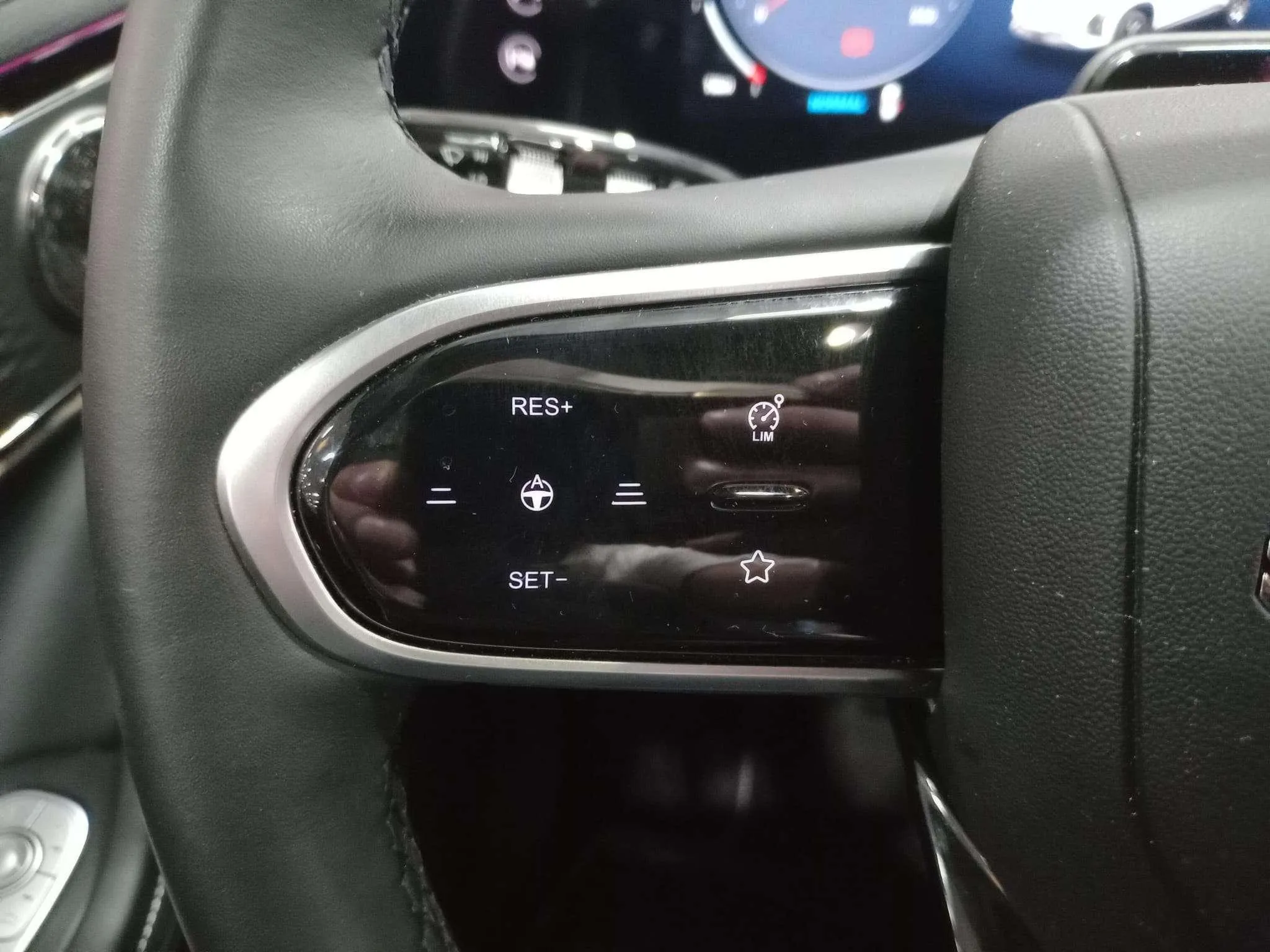 Omoda 5 Premium 1.6 T-GDi - foto 25