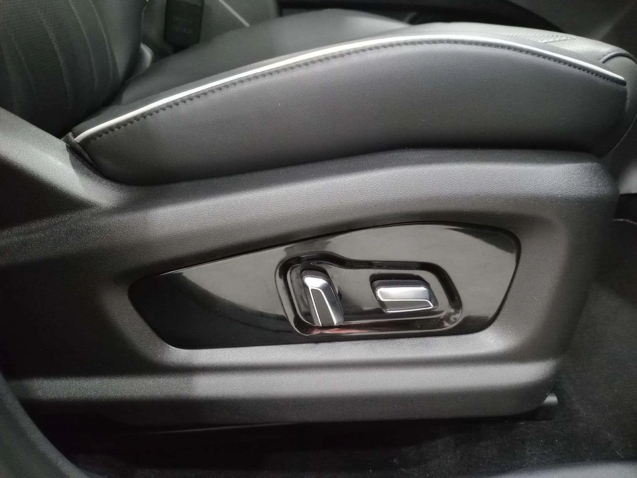 Omoda 5 Premium 1.6 T-GDi - foto 16