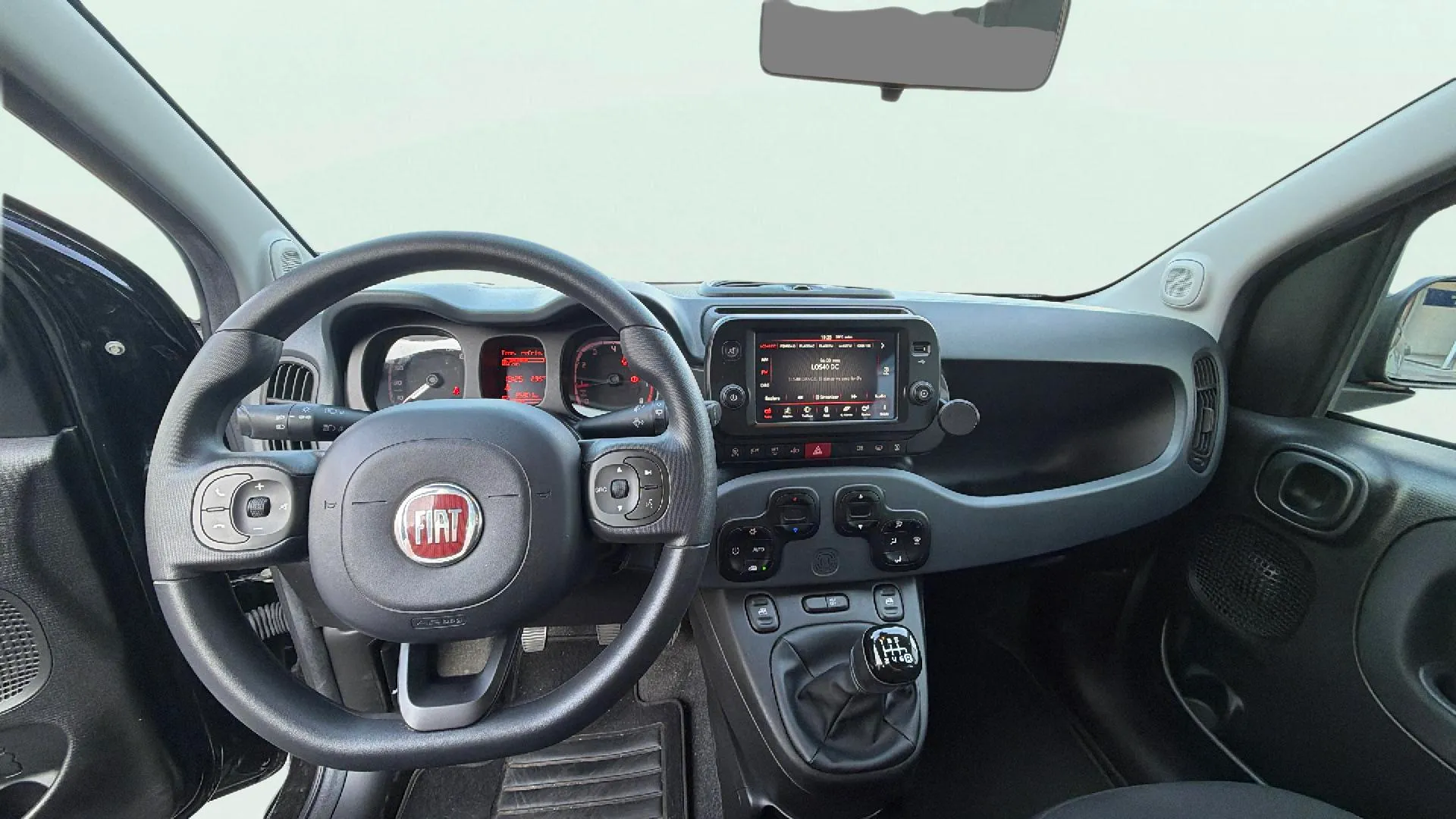 Fiat Panda Hybrid 1.0 - foto 11