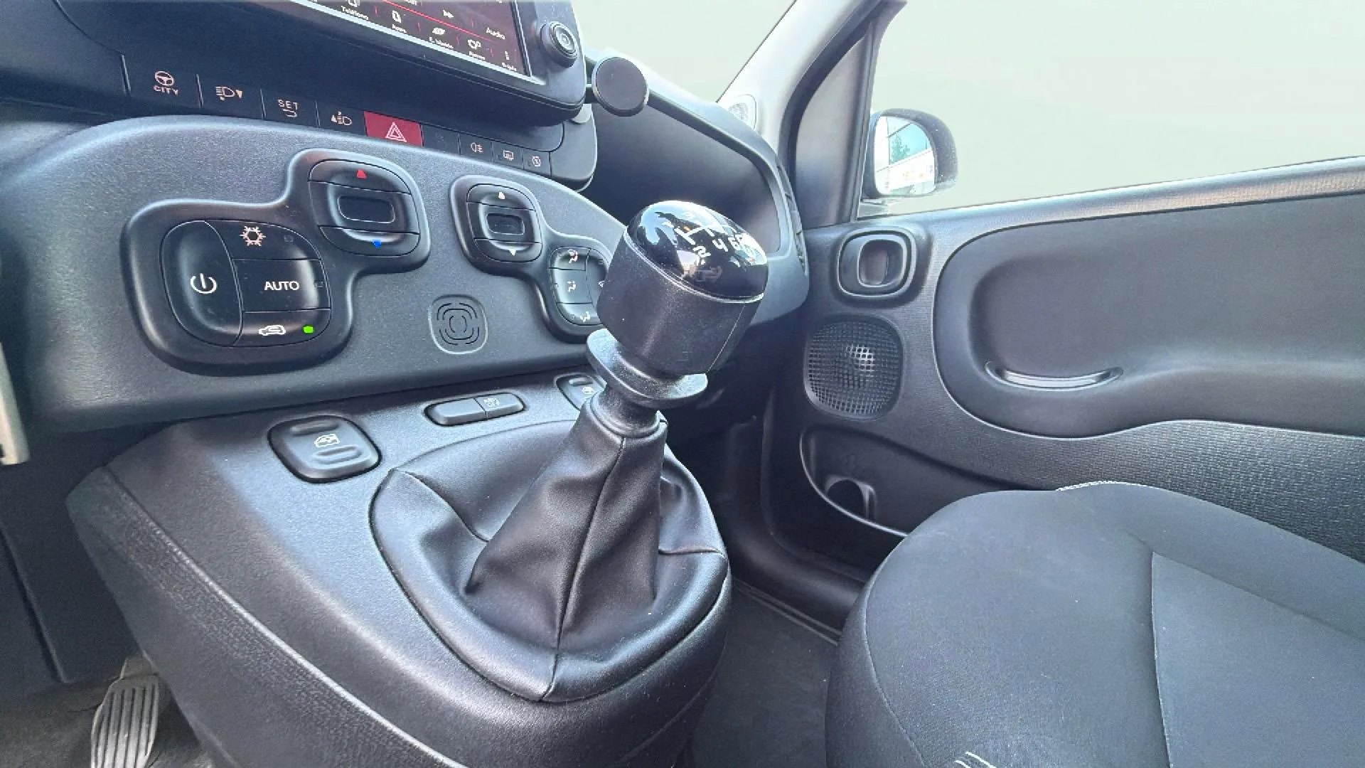 Fiat Panda Hybrid 1.0 - foto 13
