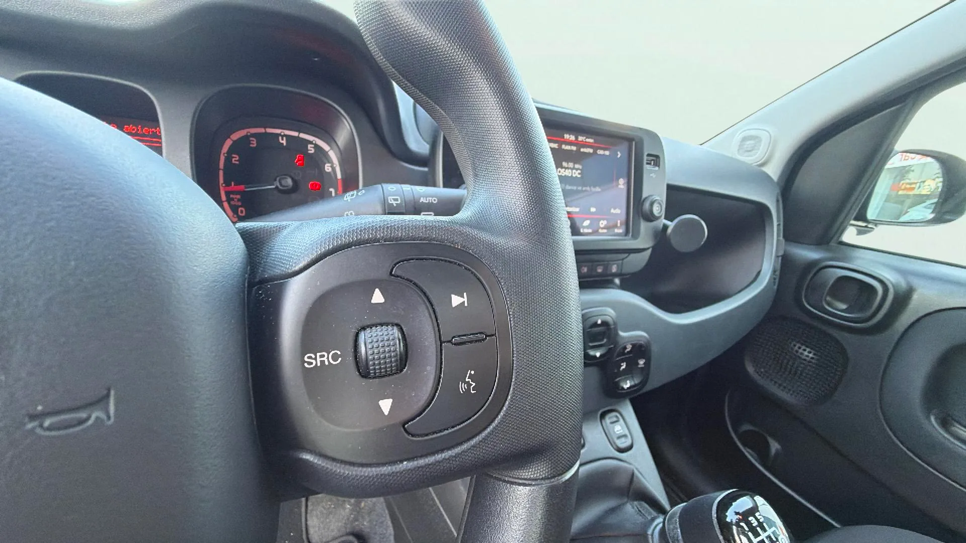 Fiat Panda Hybrid 1.0 - foto 19