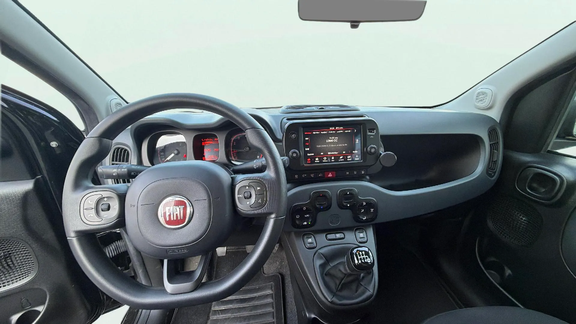 Fiat Panda Hybrid 1.0 - foto 23