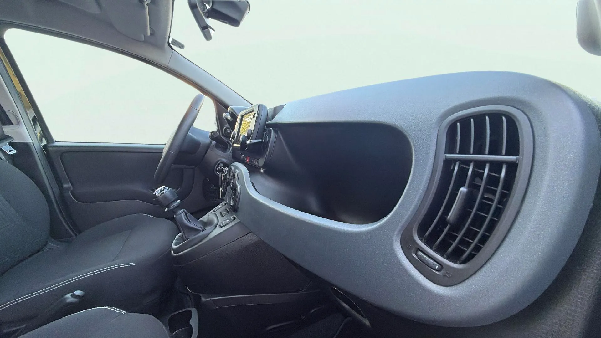 Fiat Panda Hybrid 1.0 - foto 21