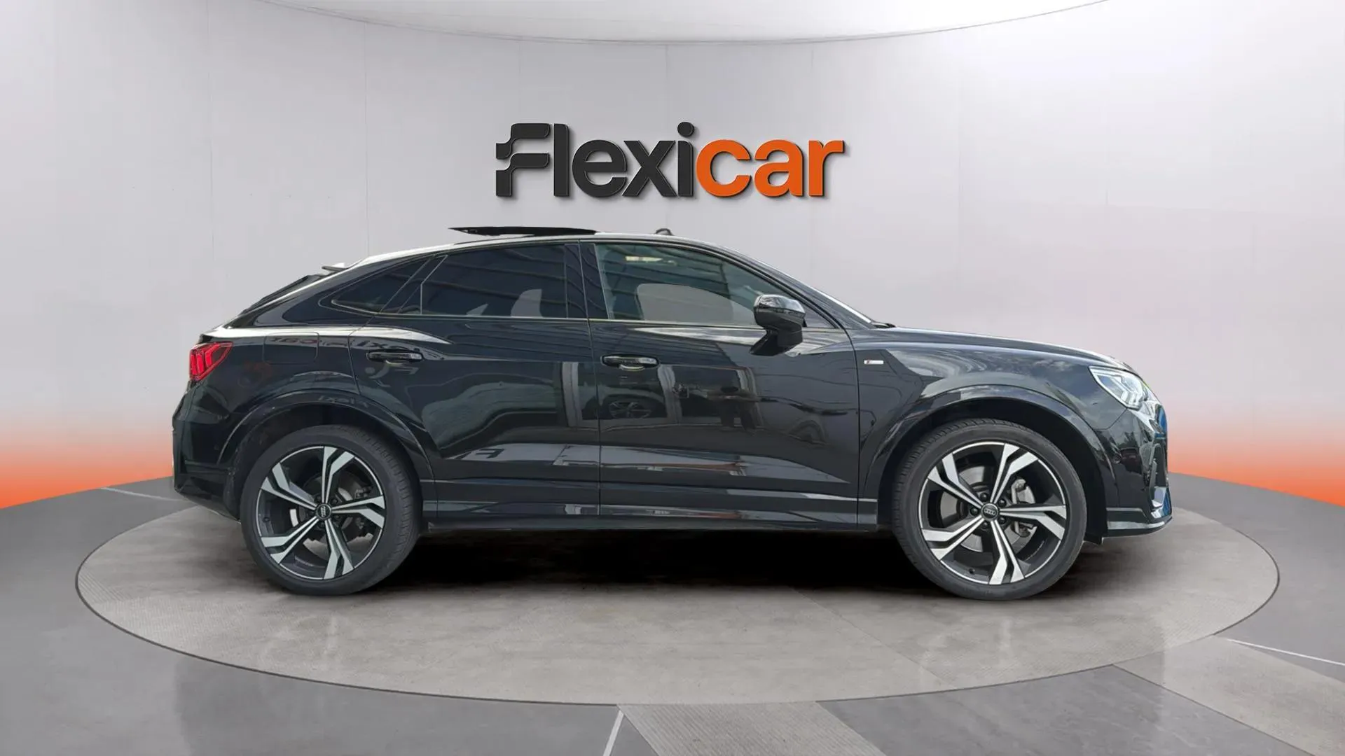 Audi Q3 40 TDI S tronic quattro Black Line - foto 8