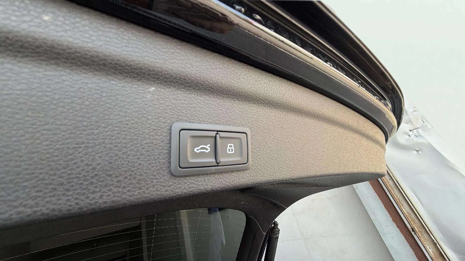 Audi Q3 40 TDI S tronic quattro Black Line - foto 46