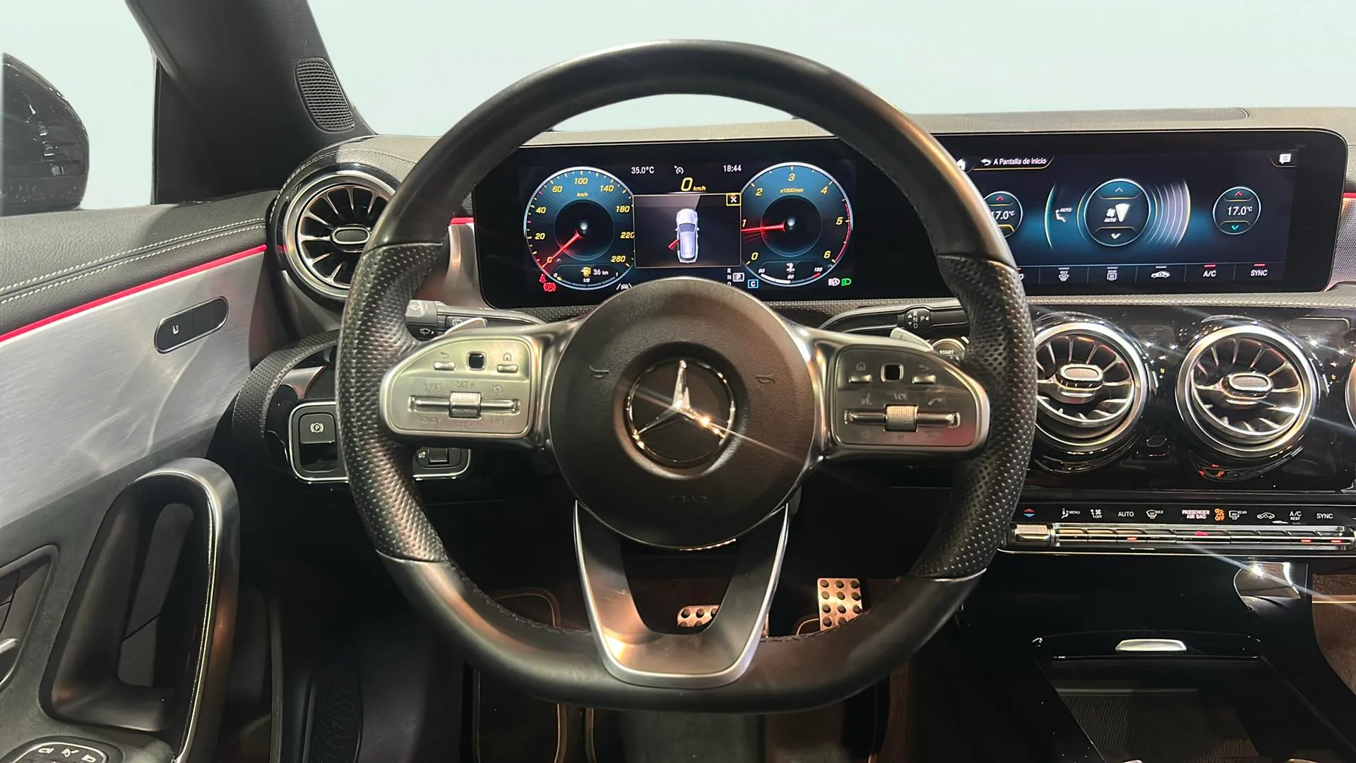 Mercedes-Benz CLA 200 D DCT Shooting Brake - foto 10