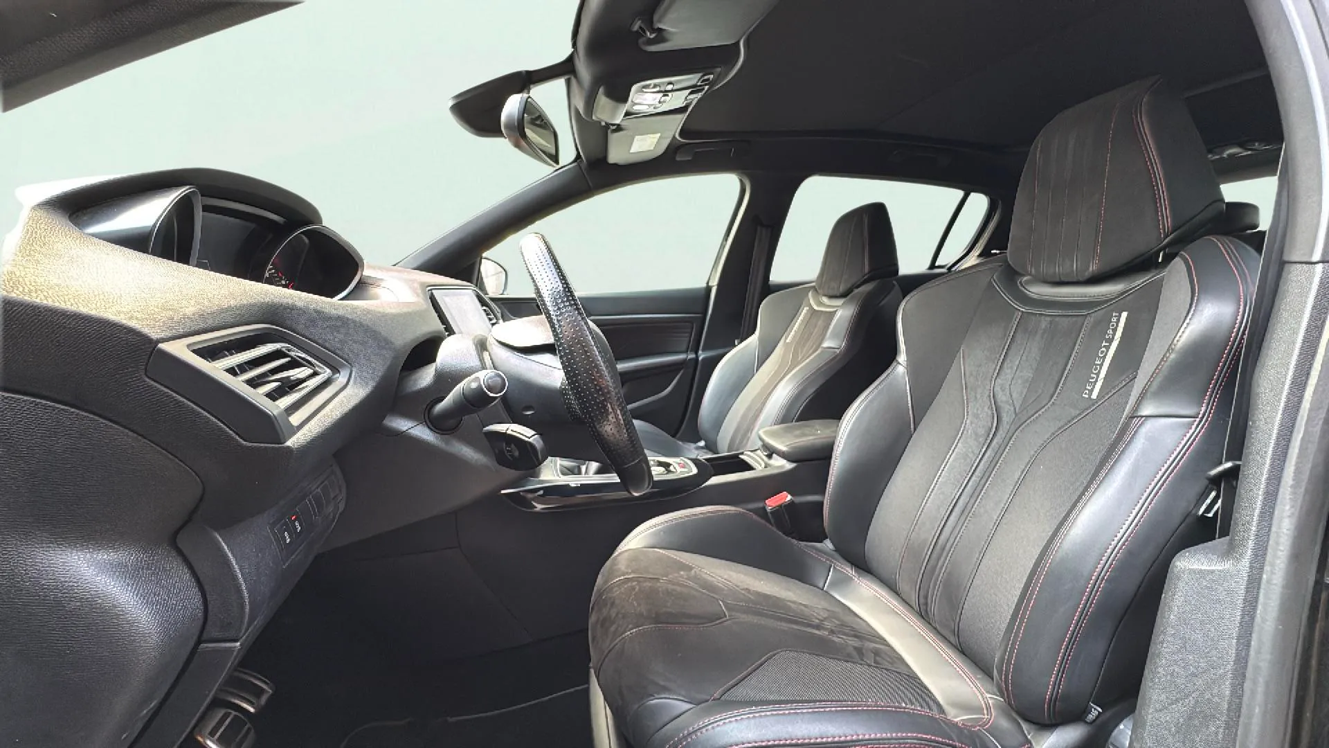 Peugeot 308 GTi - foto 9