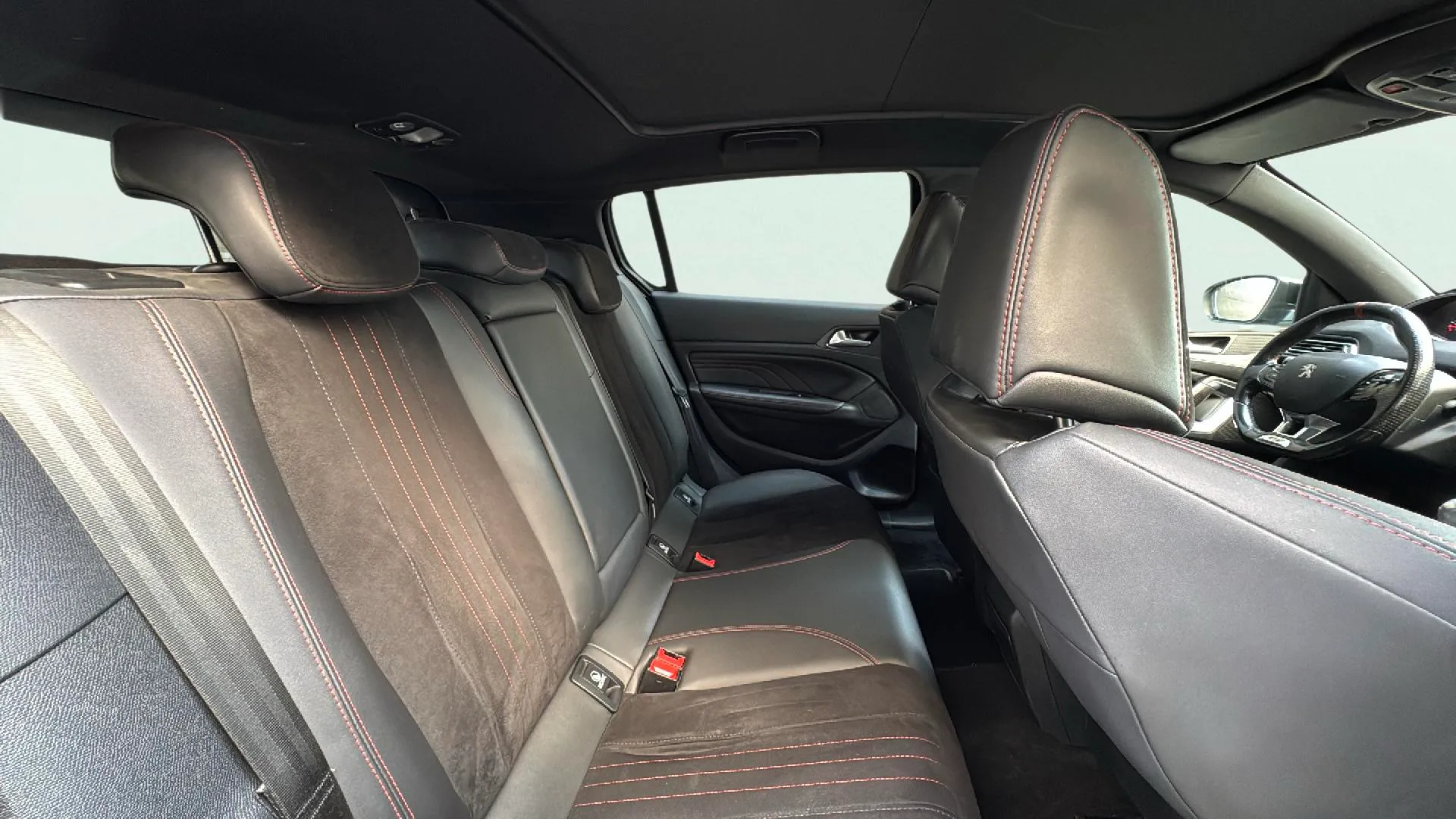 Peugeot 308 GTi - foto 12