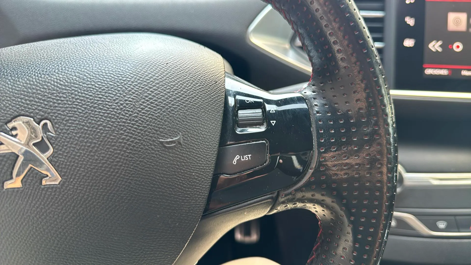 Peugeot 308 GTi - foto 16