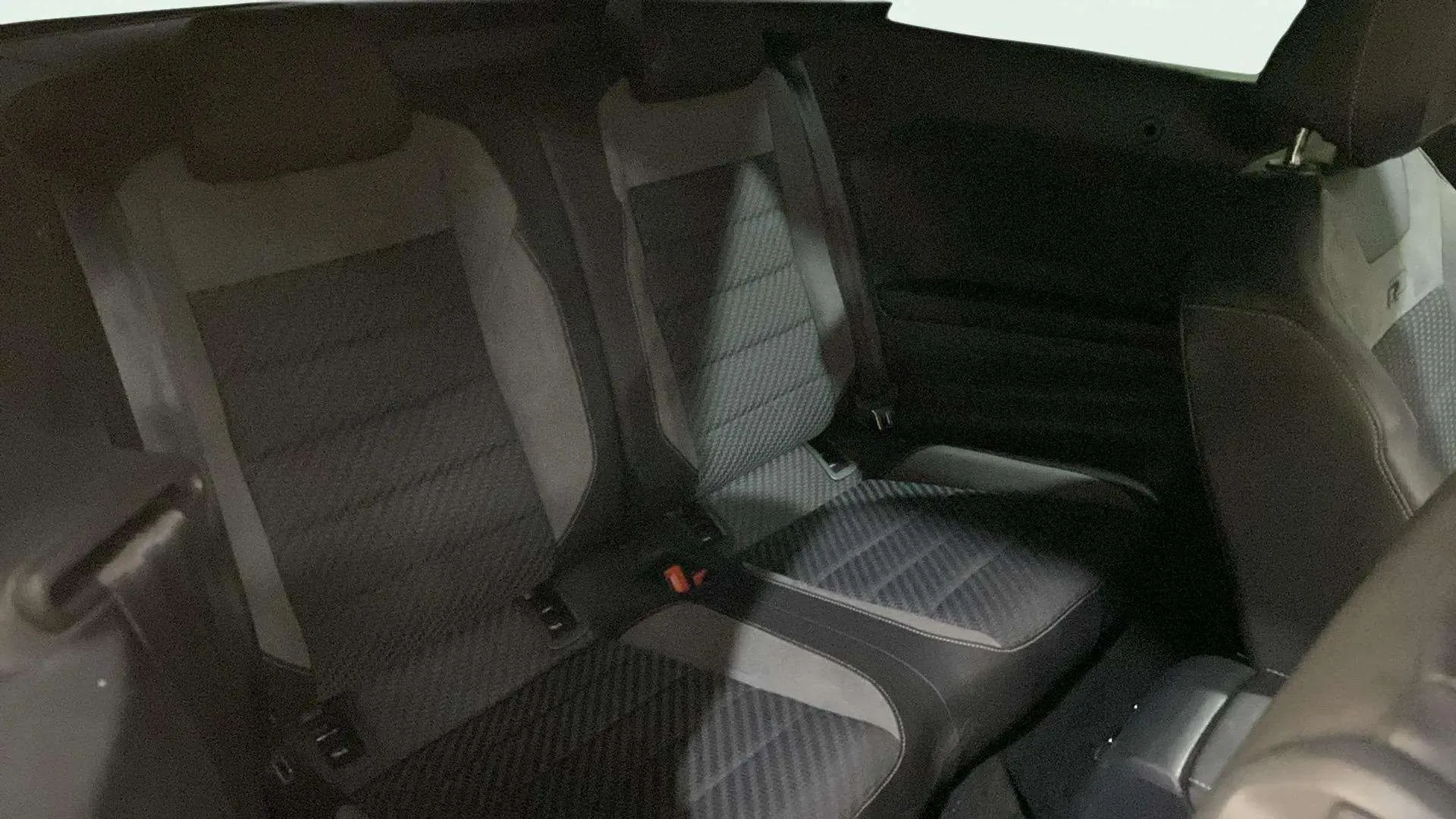 Volkswagen T-Roc Cabrio 1.5 TSI DSG - foto 14