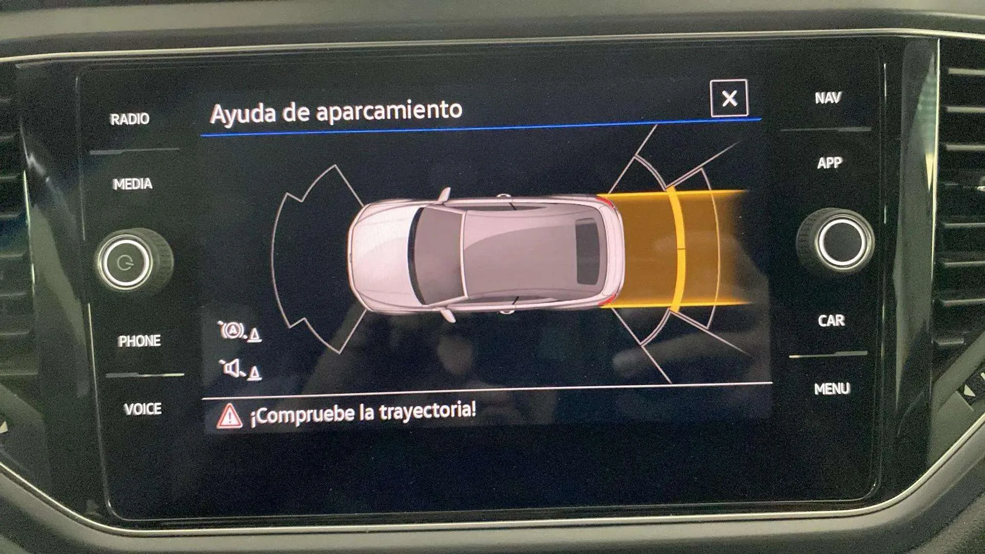 Volkswagen T-Roc Cabrio 1.5 TSI DSG - foto 17