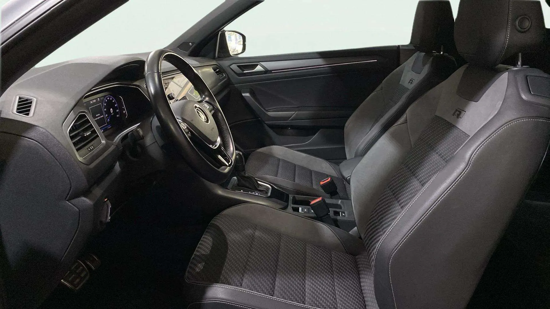 Volkswagen T-Roc Cabrio 1.5 TSI DSG - foto 11