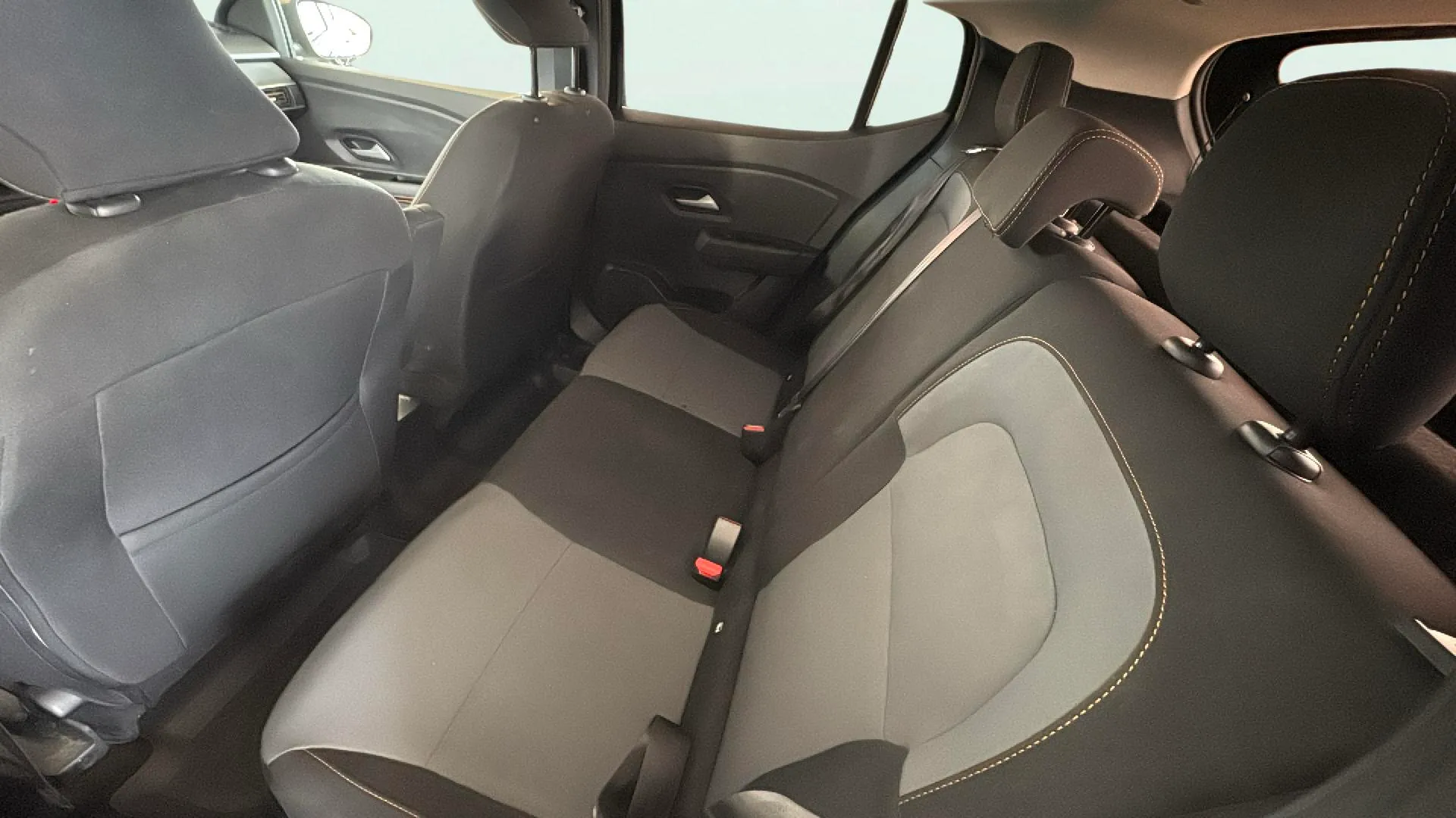 Dacia Sandero Stepway Expression TCe CVT - foto 18