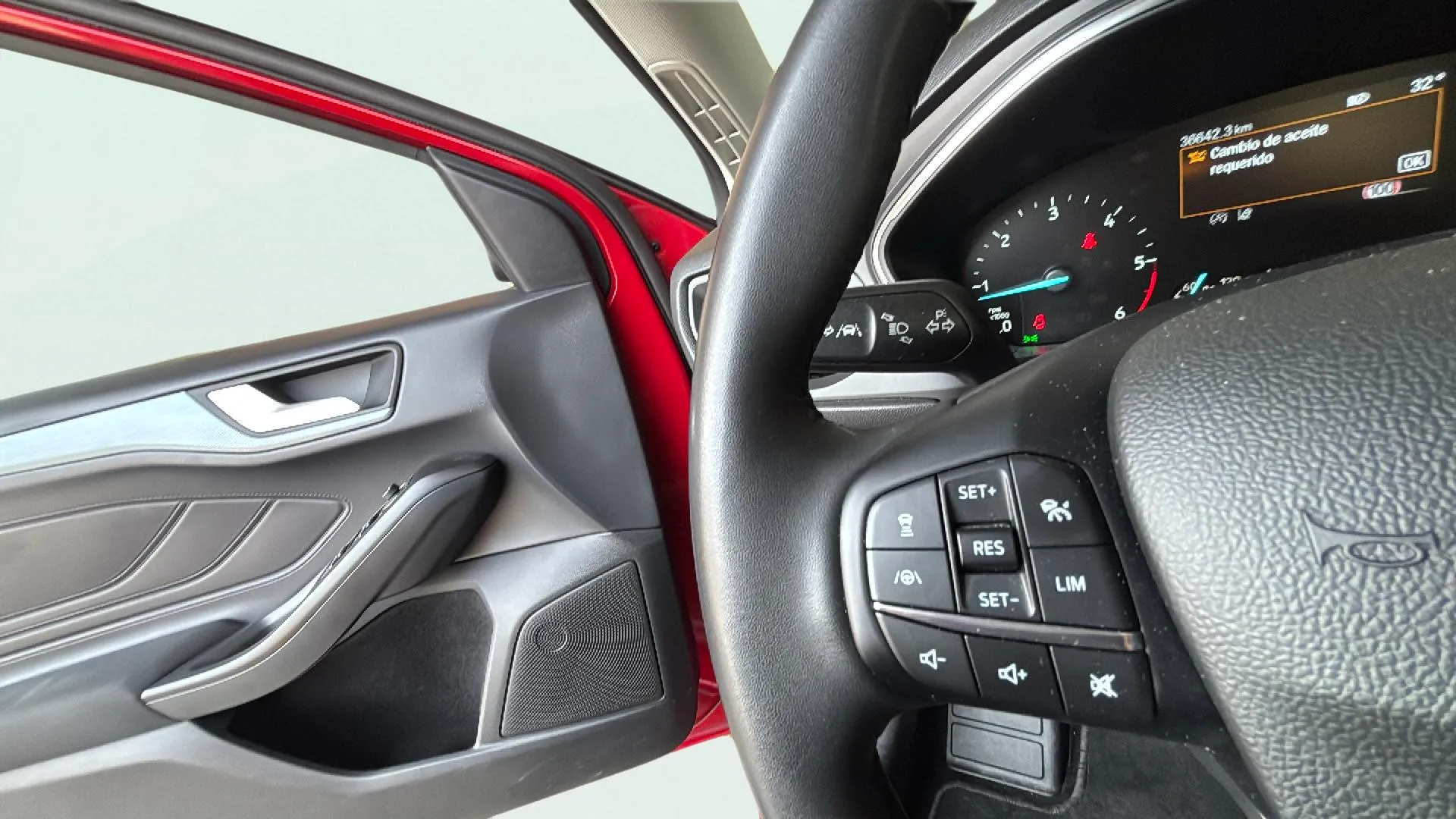 Ford Focus 1.5 EcoBlue Active X - foto 26