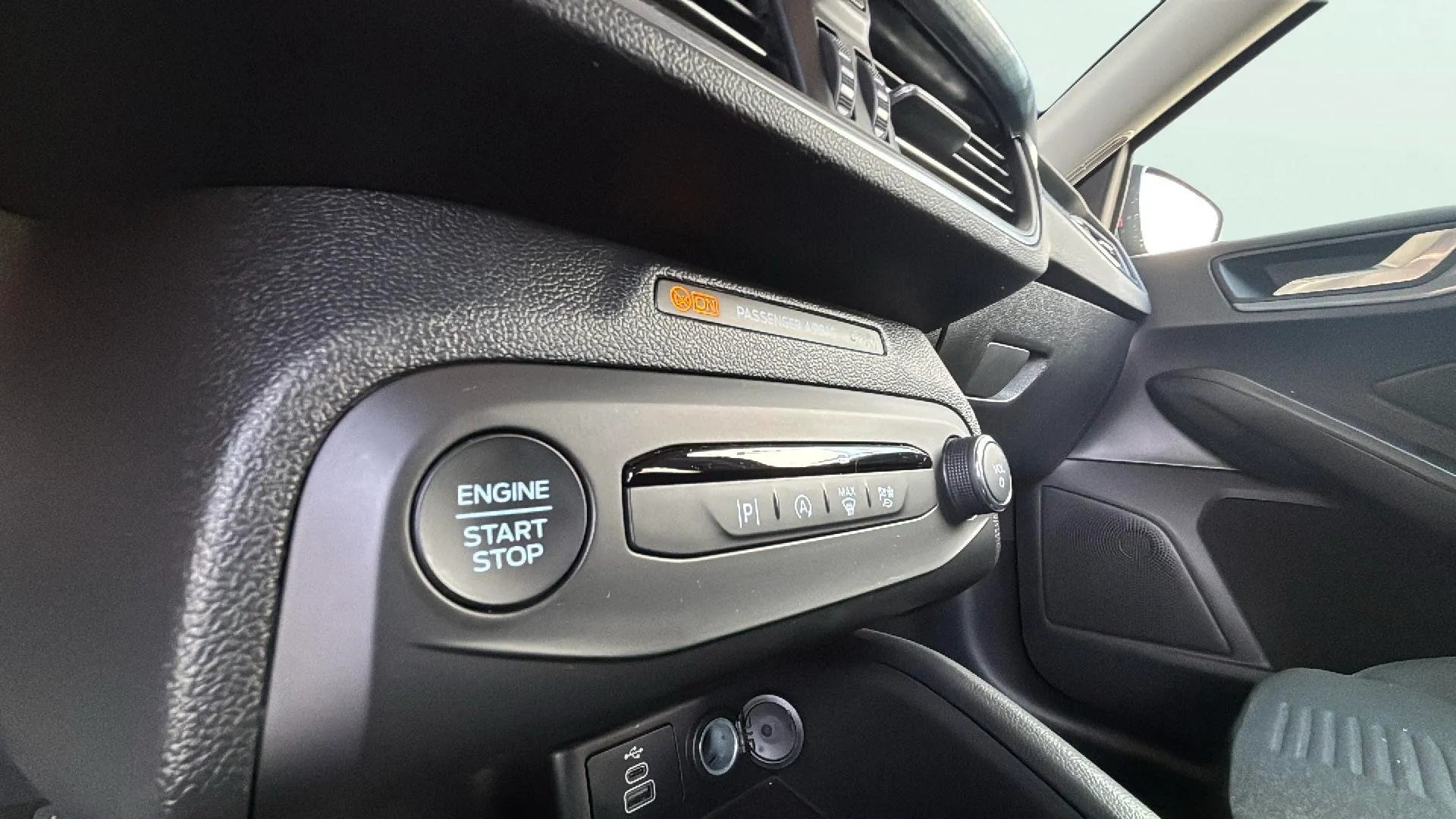Ford Focus 1.5 EcoBlue Active X - foto 23