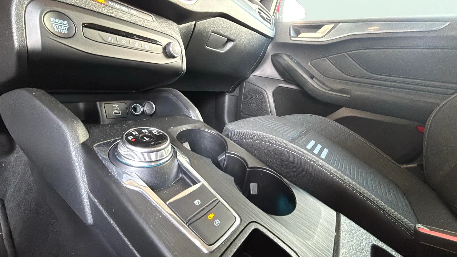 Ford Focus 1.5 EcoBlue Active X - foto 13