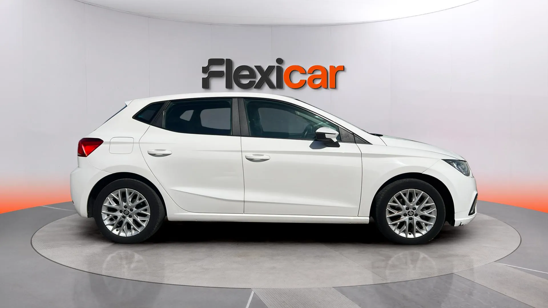 SEAT Ibiza 1.0 EcoTSI Reference - foto 2