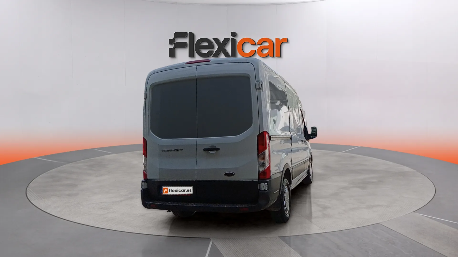 Ford Transit 310 L3H2 Van Ambiente Delantera - foto 6