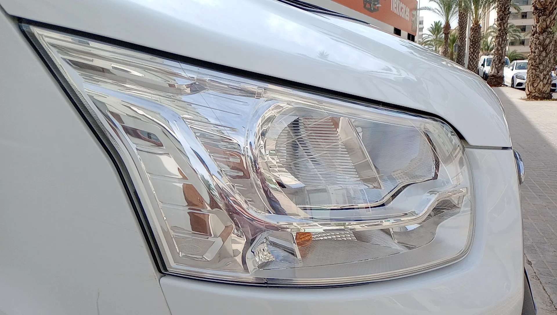 Ford Transit 310 L3H2 Van Ambiente Delantera - foto 26