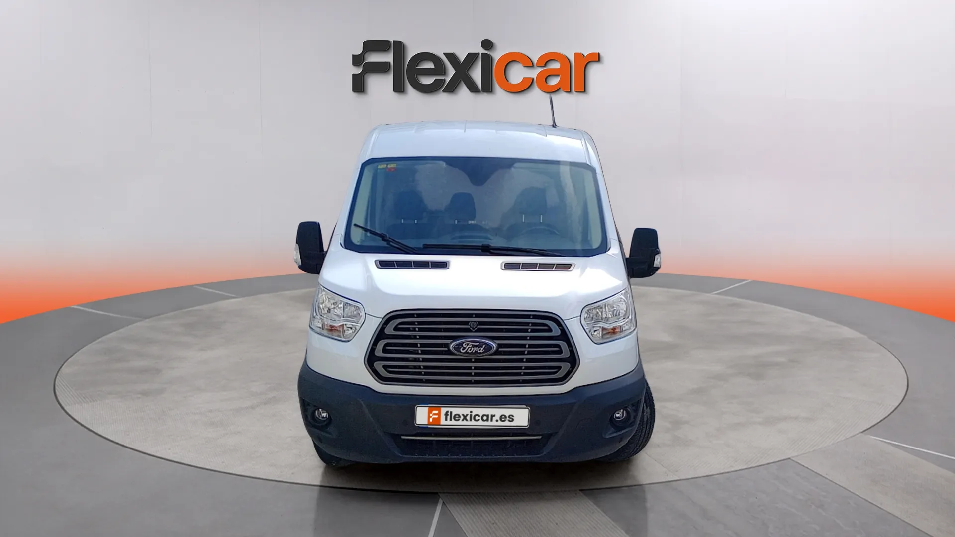 Ford Transit 310 L3H2 Van Ambiente Delantera - foto 2