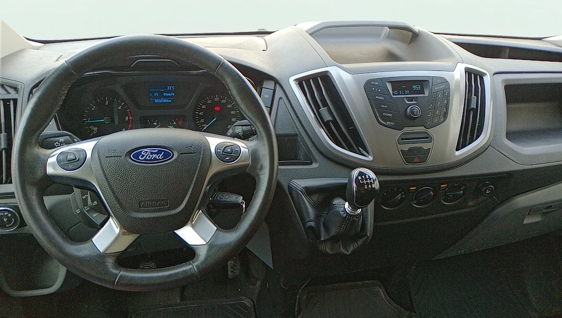 Ford Transit 310 L3H2 Van Ambiente Delantera - foto 16
