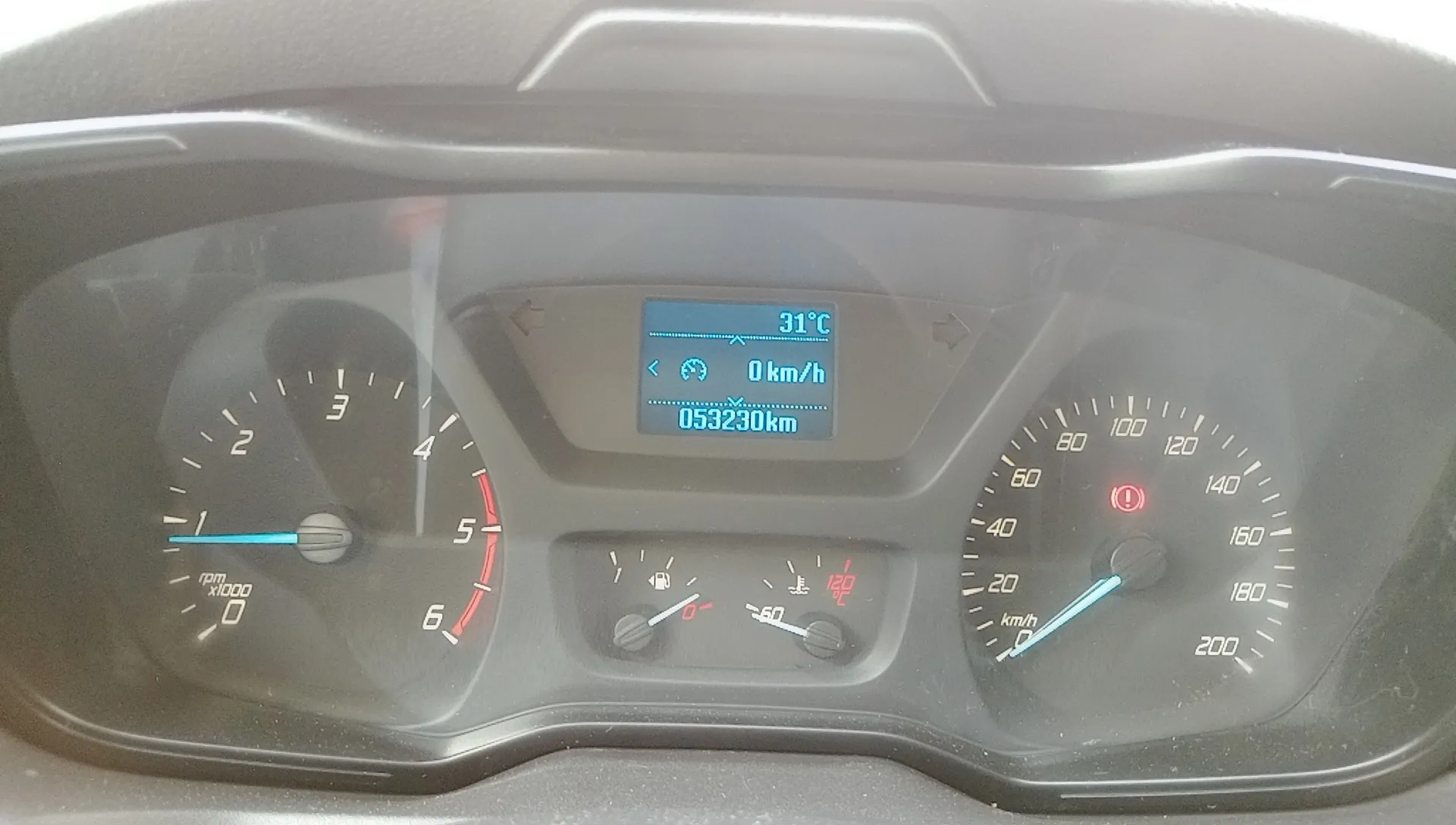 Ford Transit 310 L3H2 Van Ambiente Delantera - foto 15
