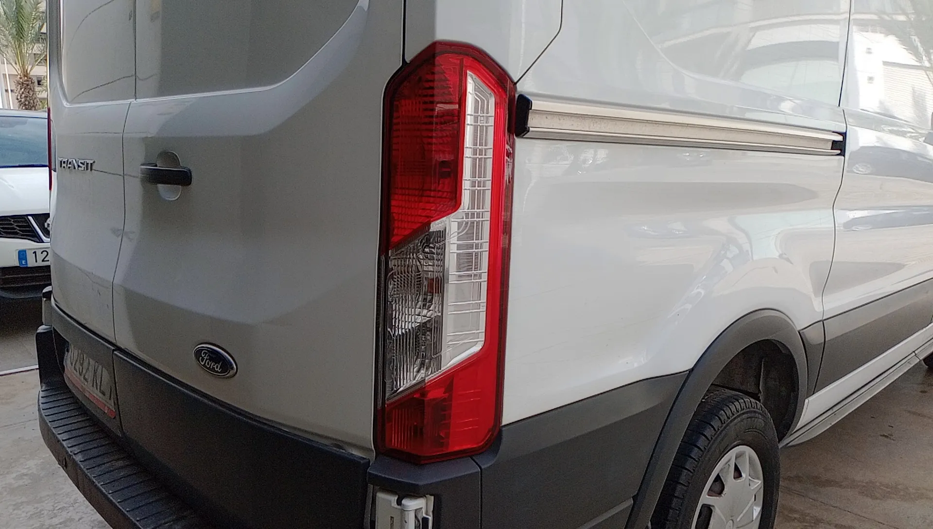 Ford Transit 310 L3H2 Van Ambiente Delantera - foto 22