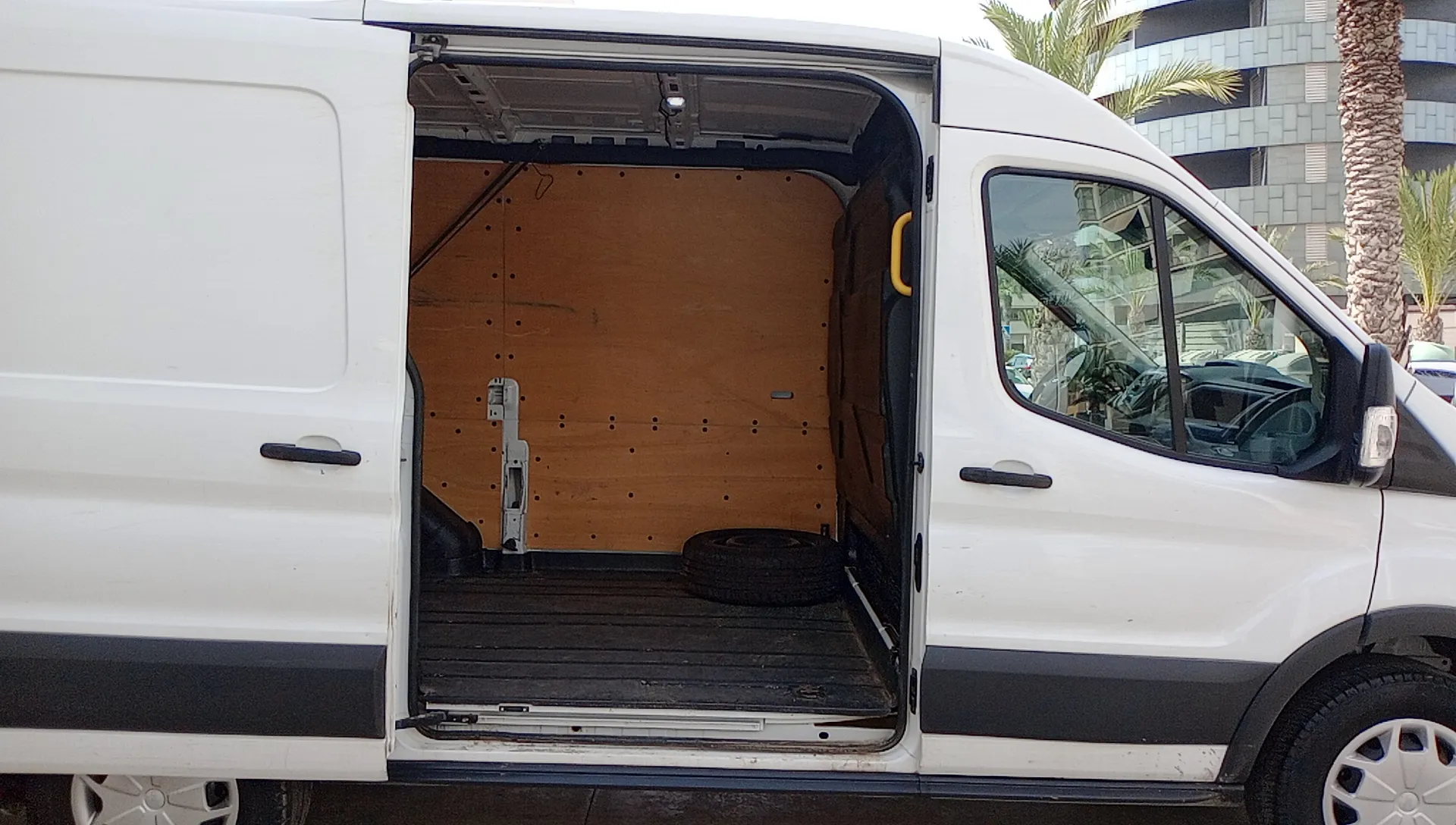 Ford Transit 310 L3H2 Van Ambiente Delantera - foto 25