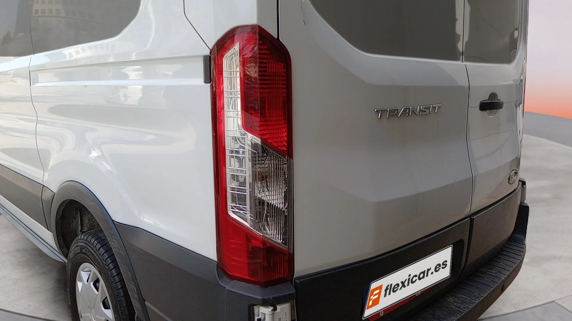 Ford Transit 310 L3H2 Van Ambiente Delantera - foto 23