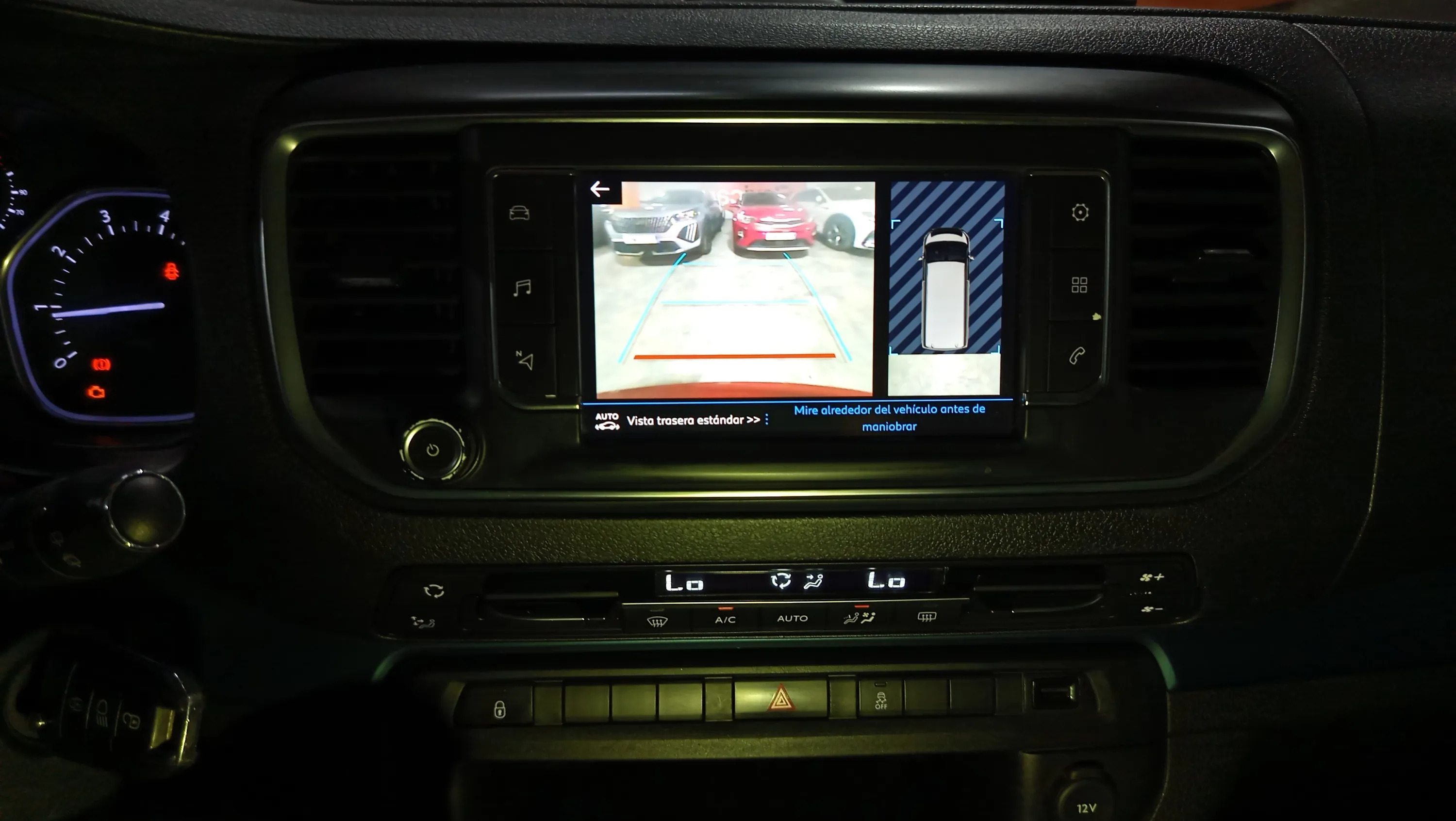 Peugeot Traveller Active BlueHDi Compact - foto 11