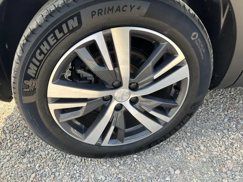 Peugeot 3008 1.5 BlueHDi Allure Pack - foto 13