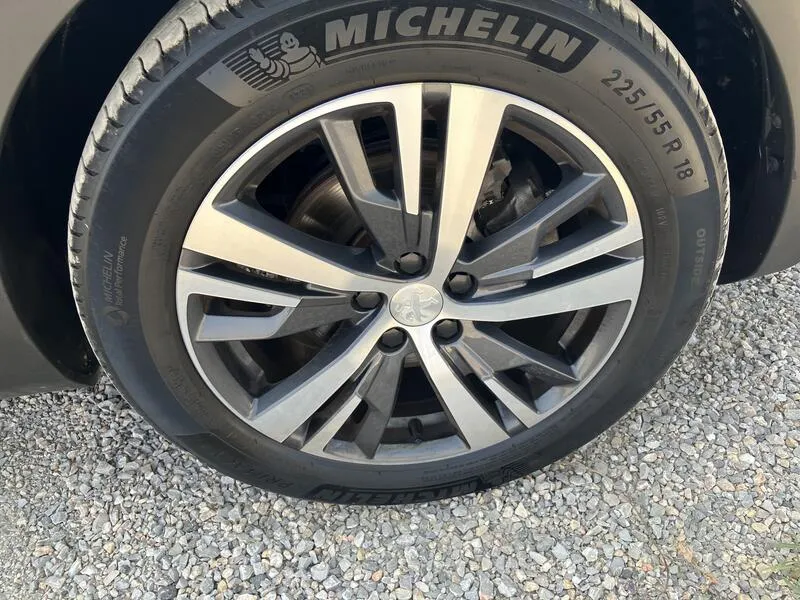 Peugeot 3008 1.5 BlueHDi Allure Pack - foto 12