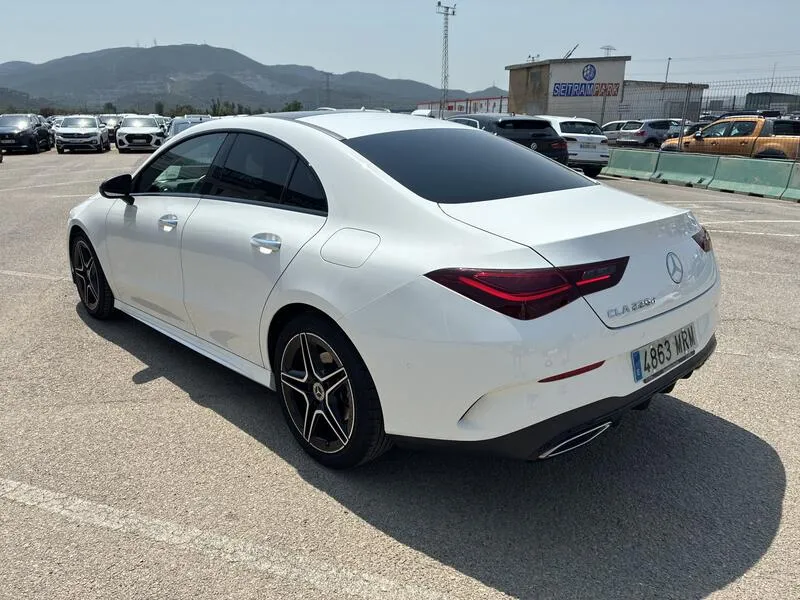 Mercedes-Benz Clase C CLA 220 d AMG Line - foto 4