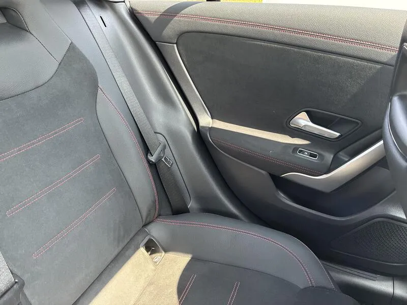 Mercedes-Benz Clase C CLA 220 d AMG Line - foto 24